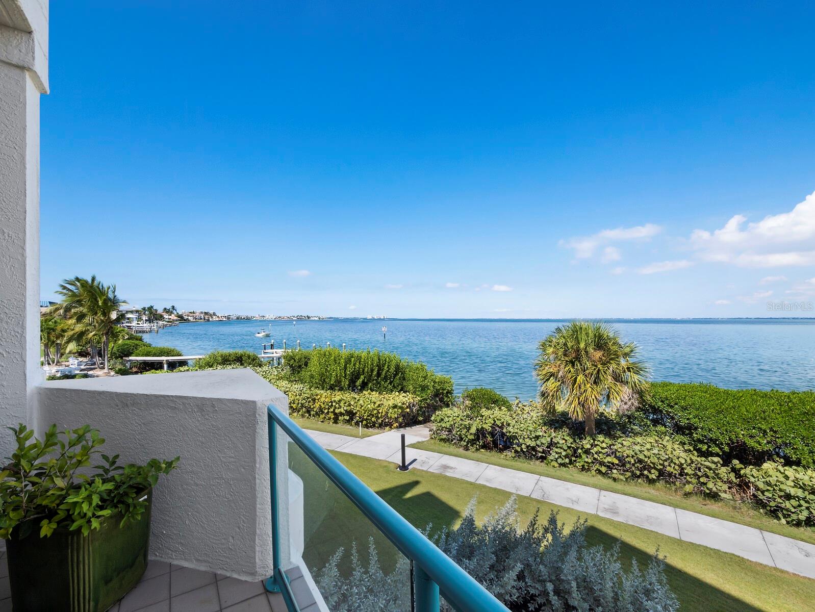 TANGERINE BAY CLUB - Residential