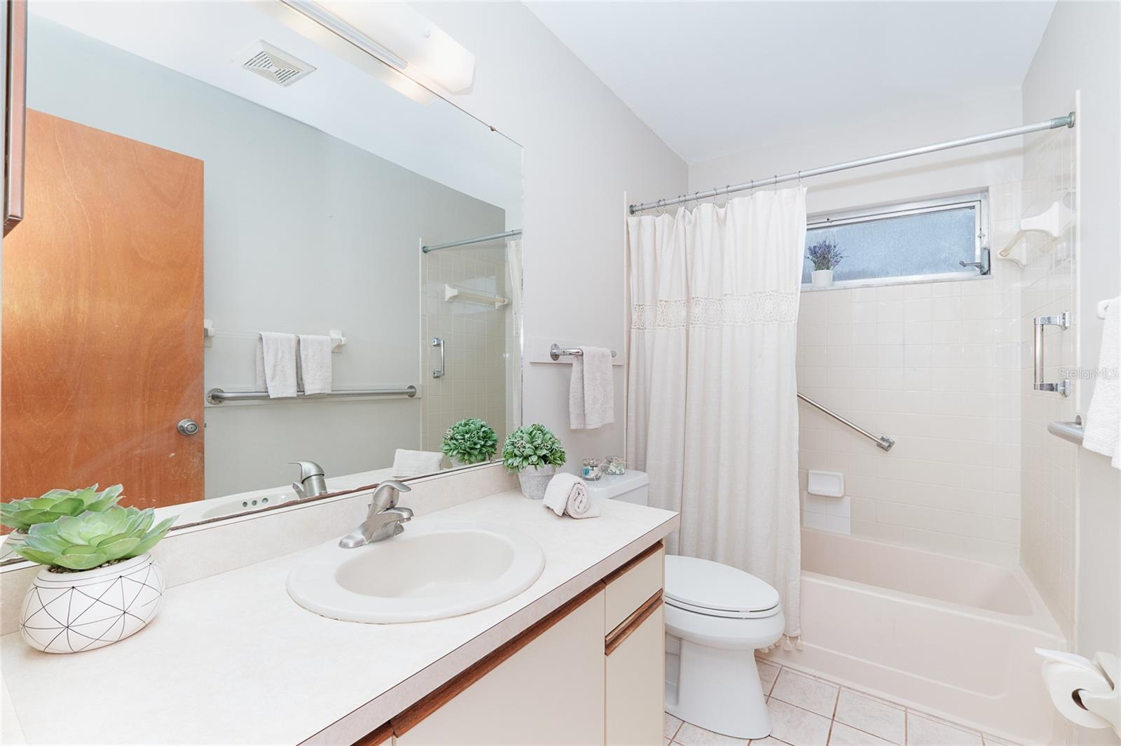 FOXWOOD - Residential