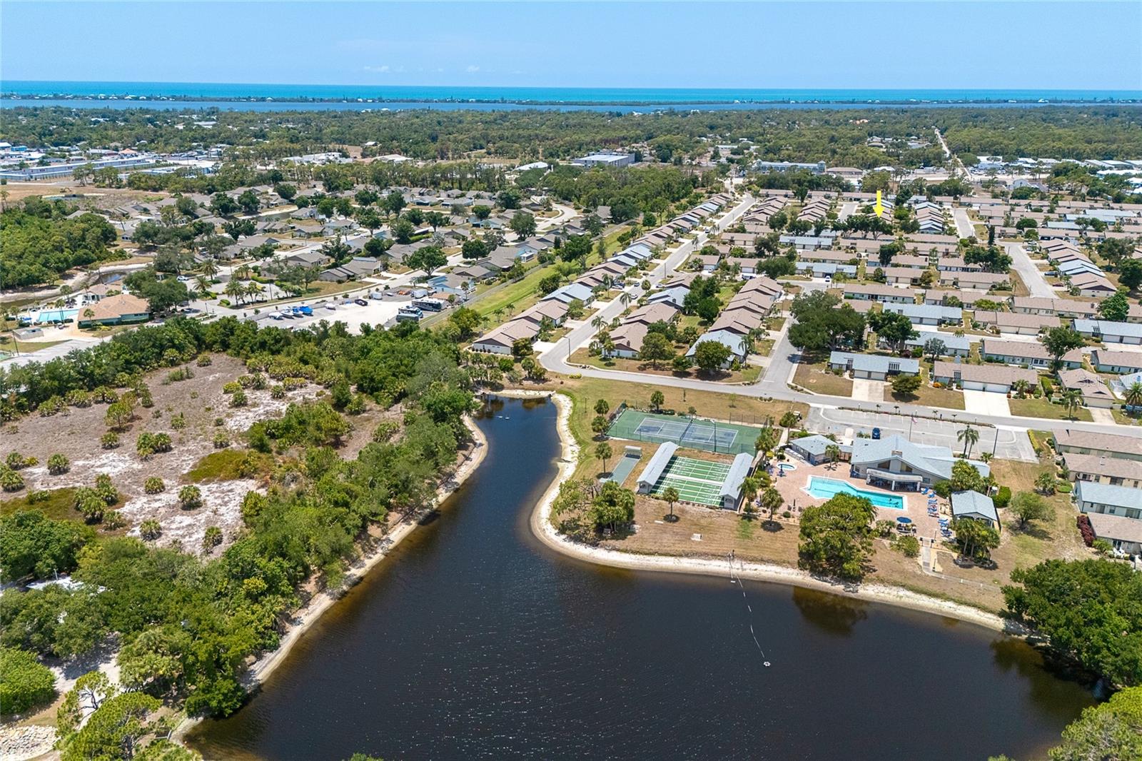 FOXWOOD - Residential