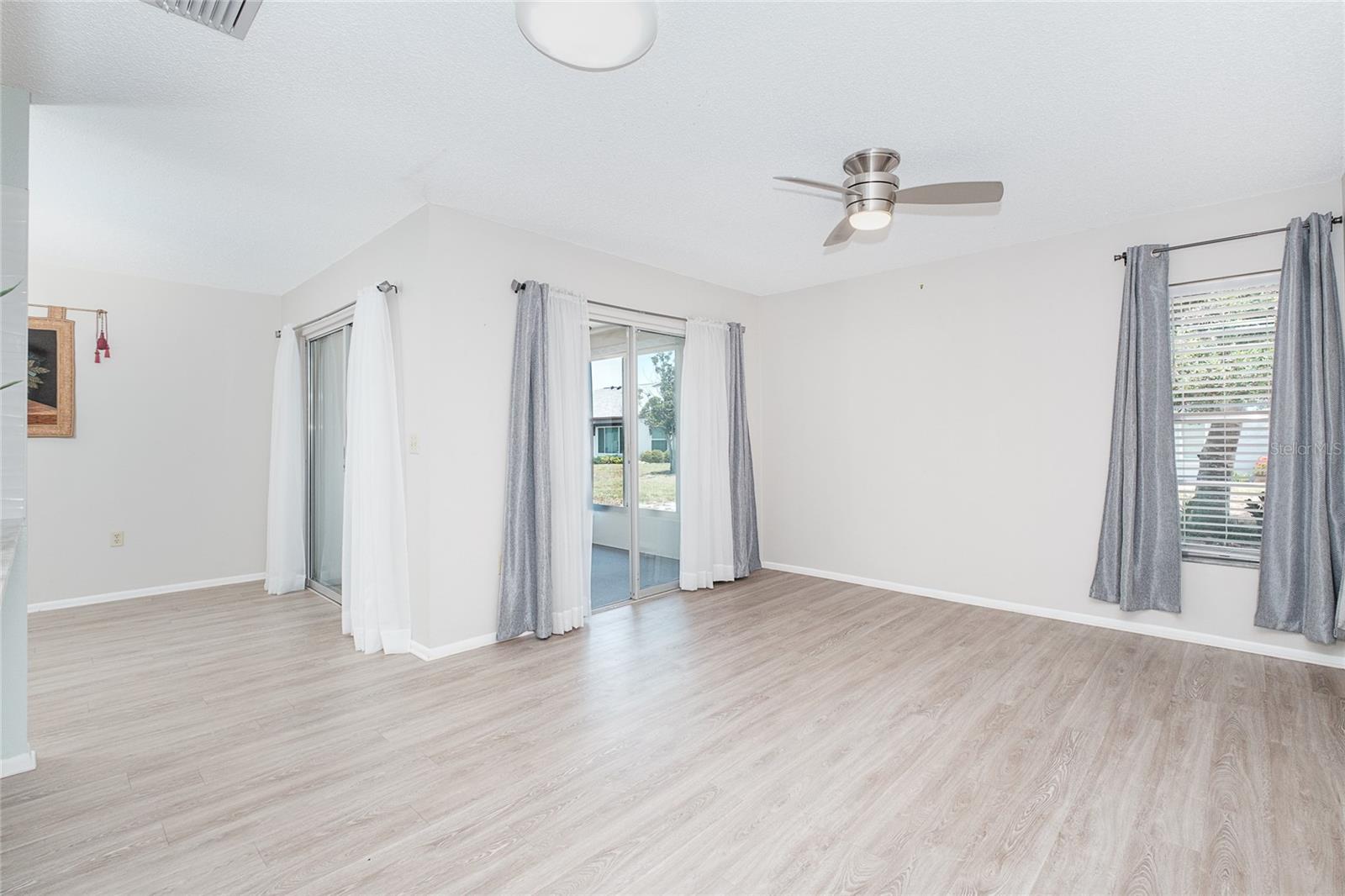 FOXWOOD - Residential