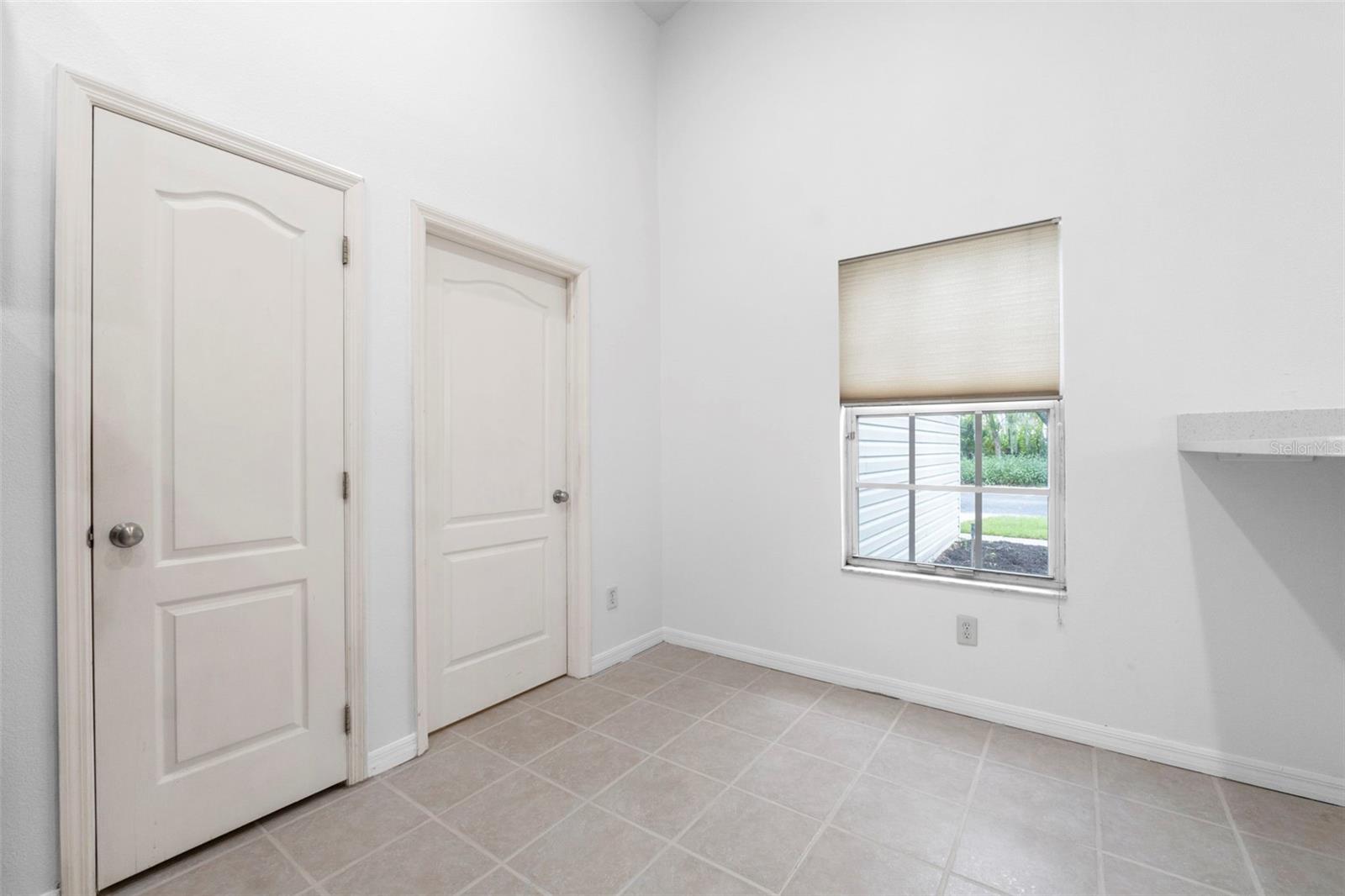 RIVER OAKS I CONDO - Residential