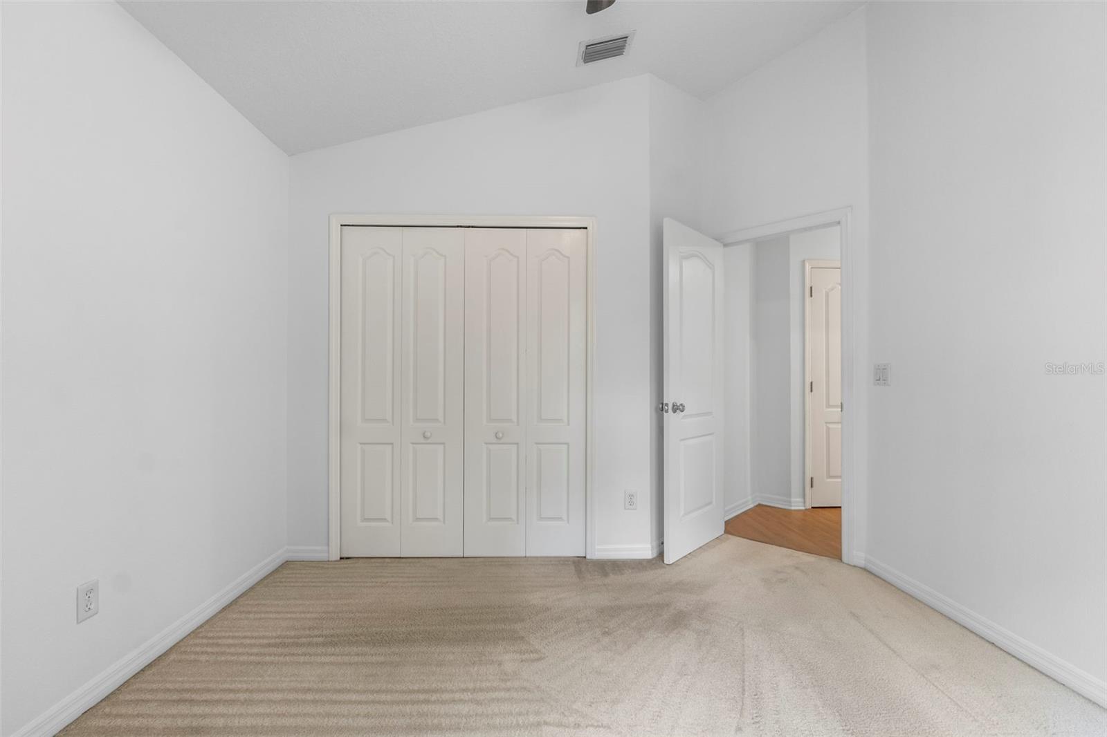 RIVER OAKS I CONDO - Residential