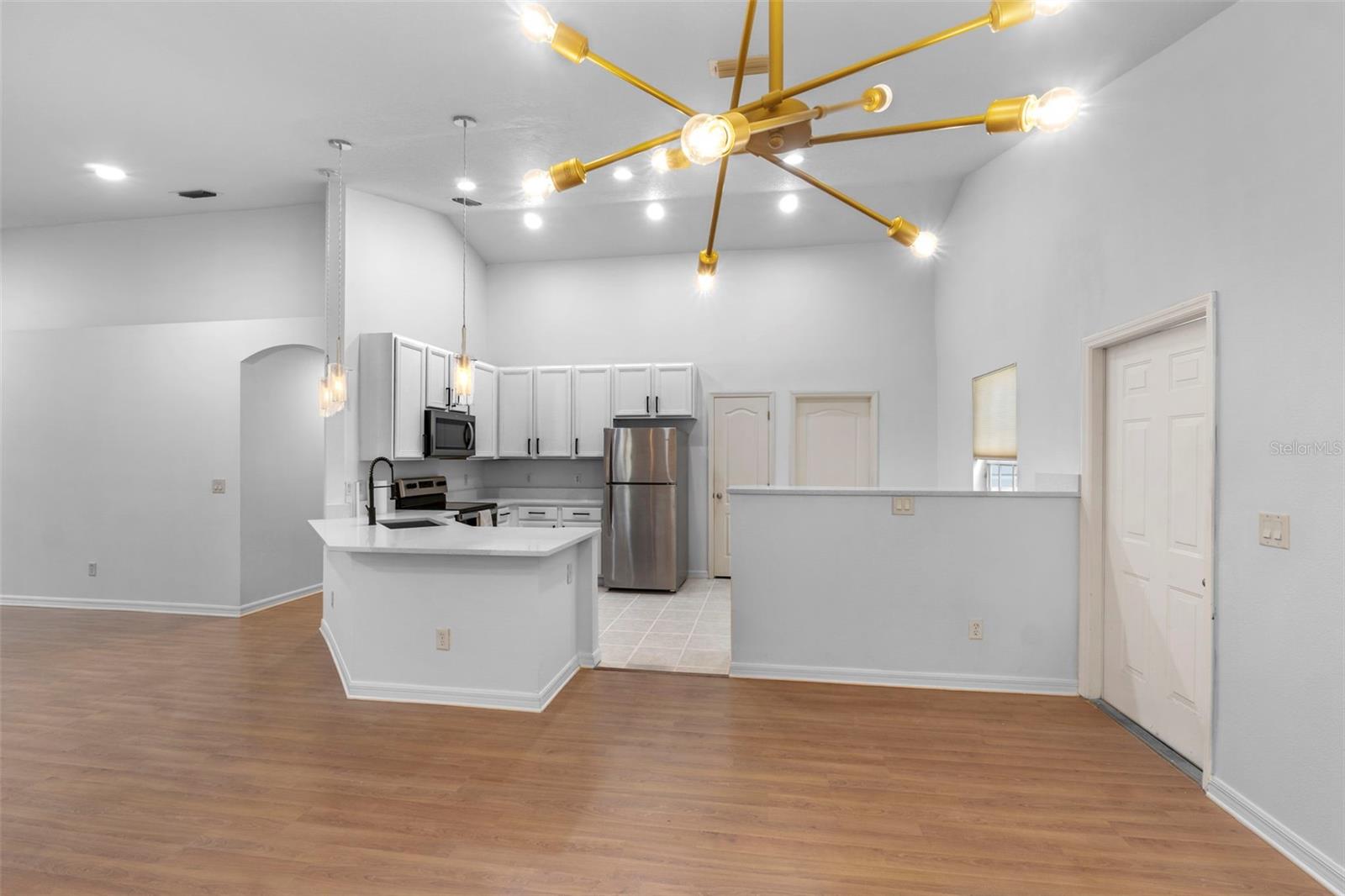 RIVER OAKS I CONDO - Residential