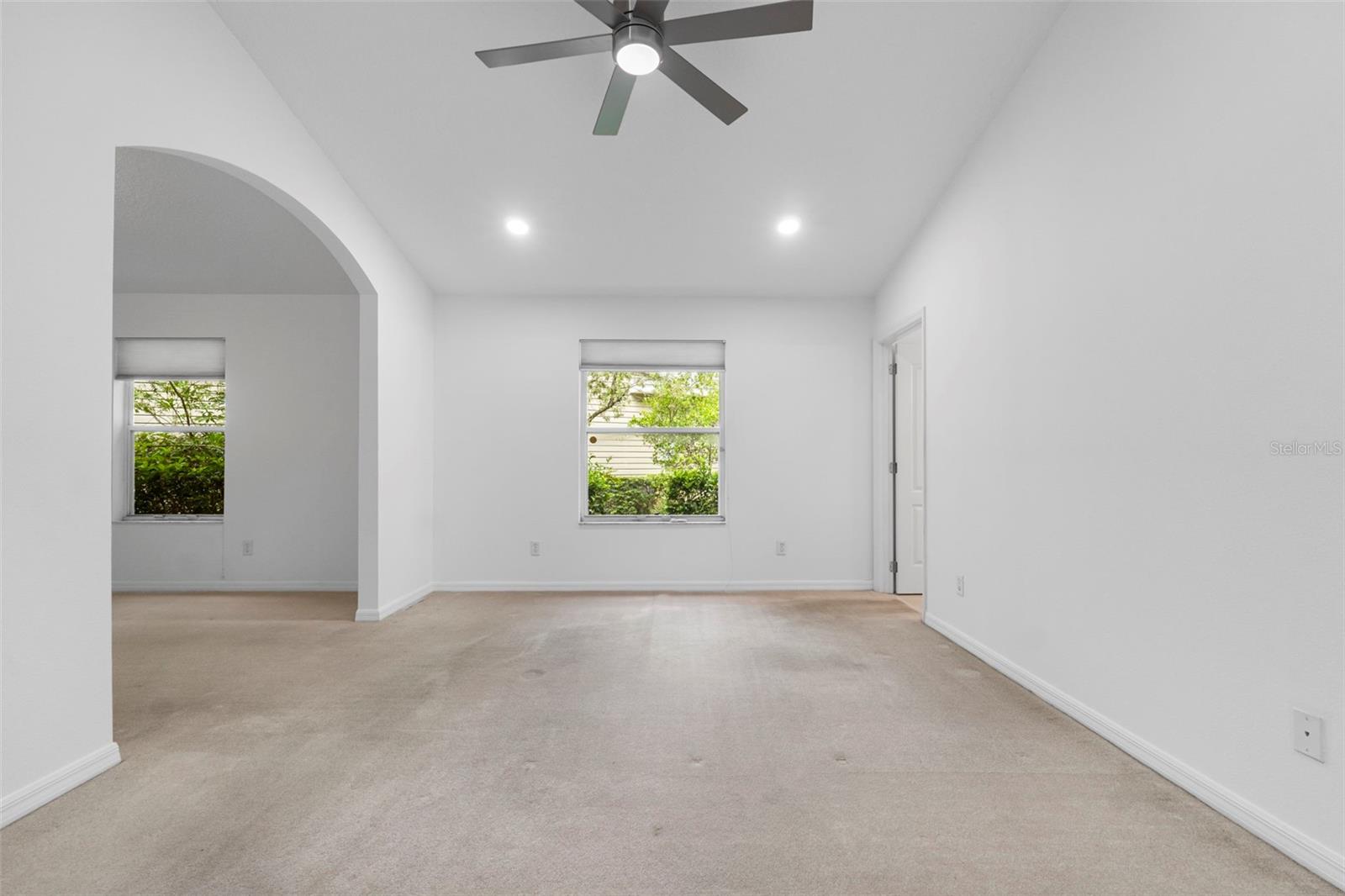 RIVER OAKS I CONDO - Residential