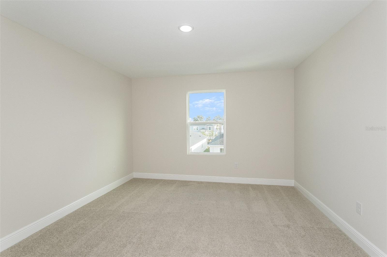 PASADENA WOODS - Residential