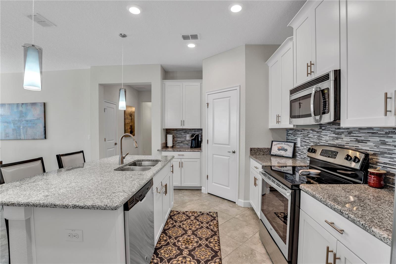 STONEYBROOK SOUTH PH F-1 - Residential Lease