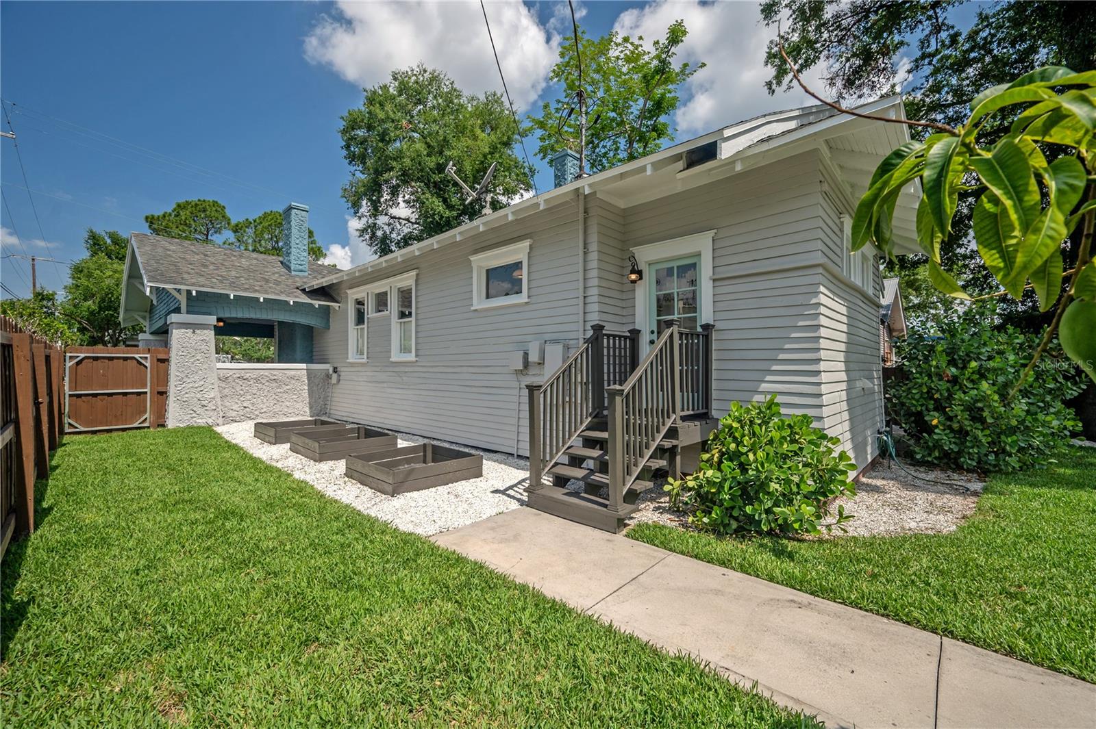 SEMINOLE HEIGHTS - Residential Lease