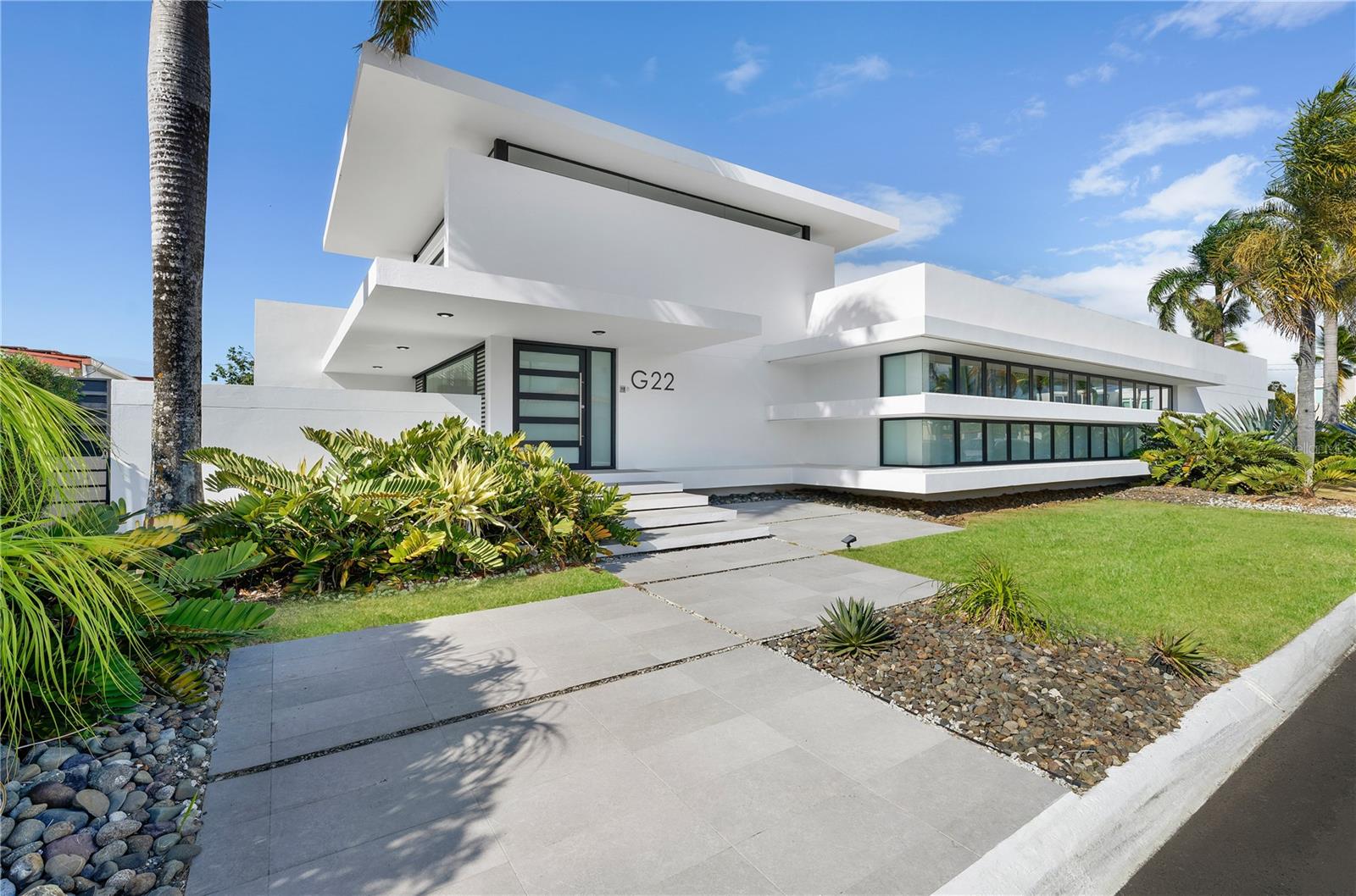 VISTAMAR MARINA EAST - Residential