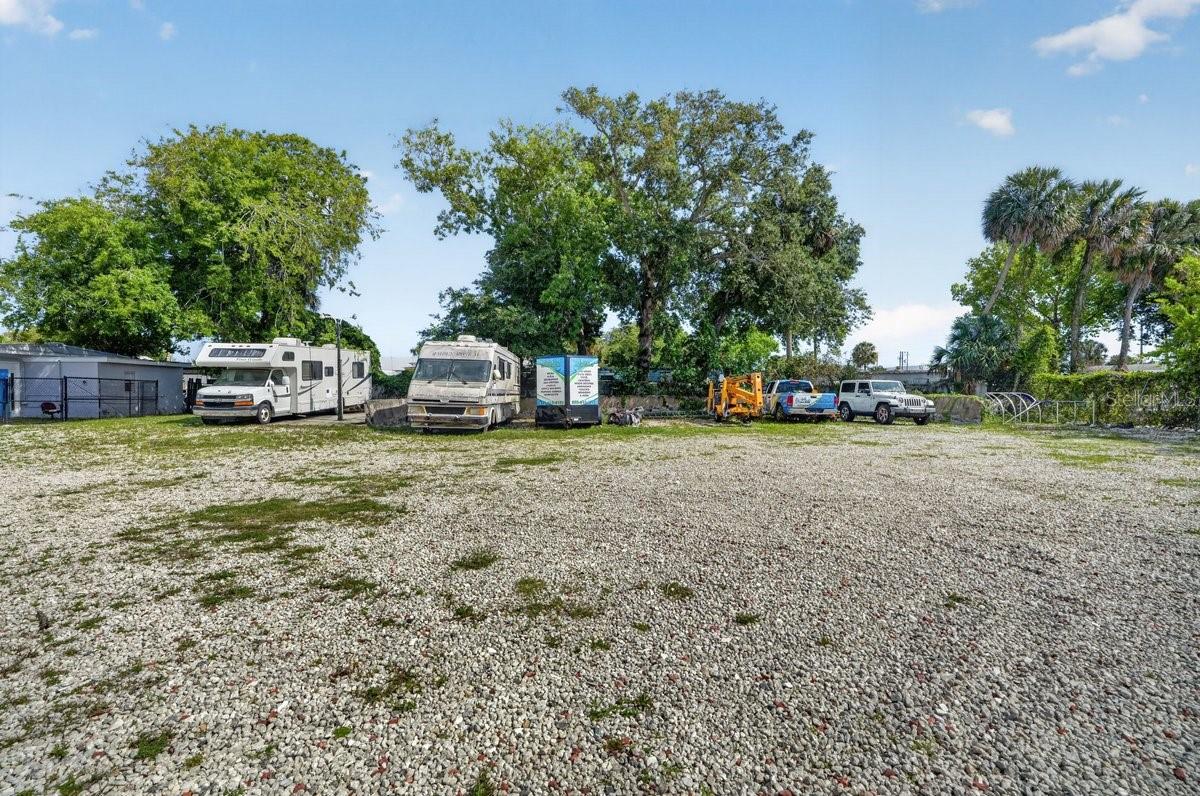 MASON & CARSWELLS HOLLY HILL - Commercial Sale