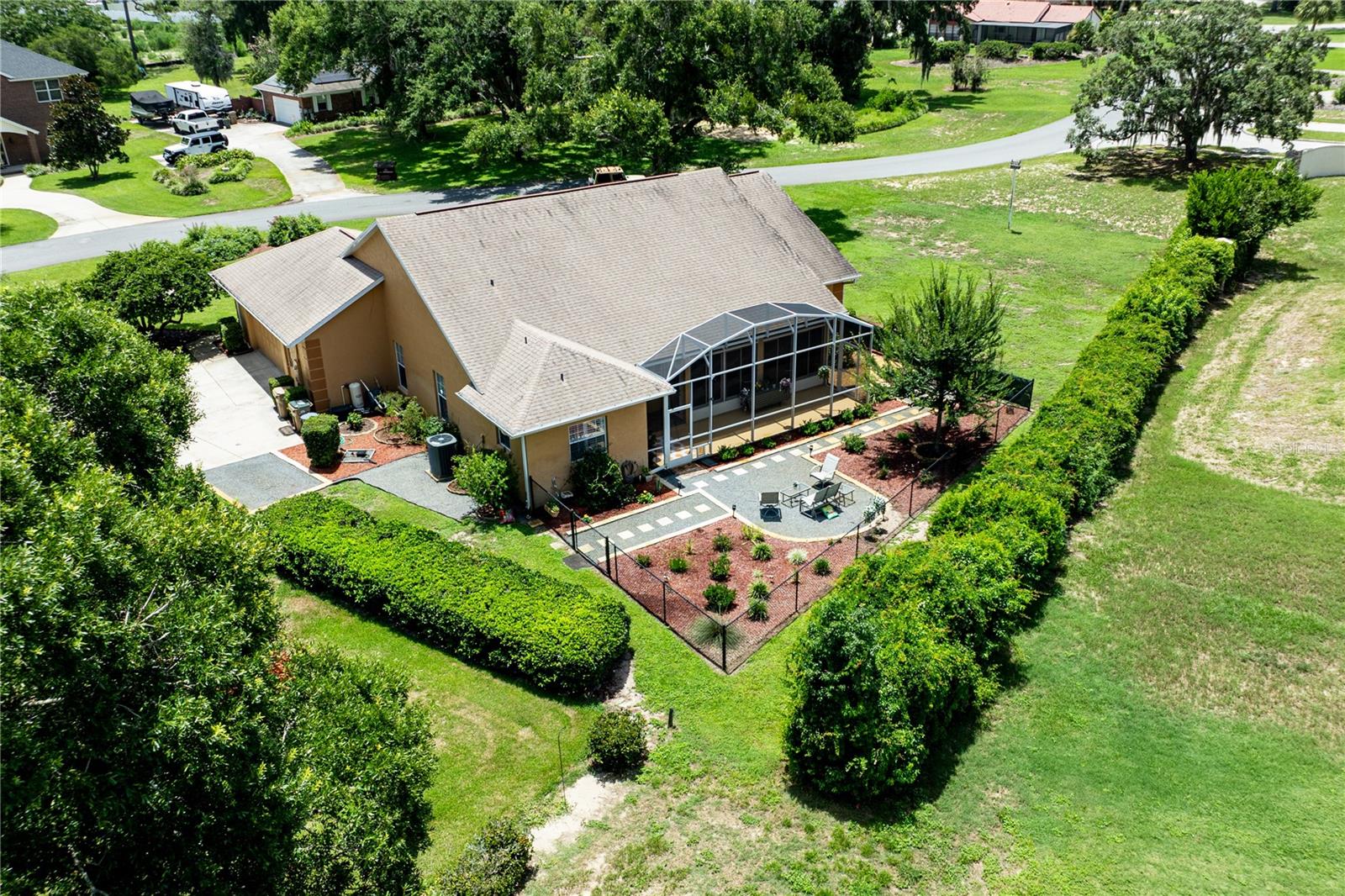 GREEN TREE SUB - Residential