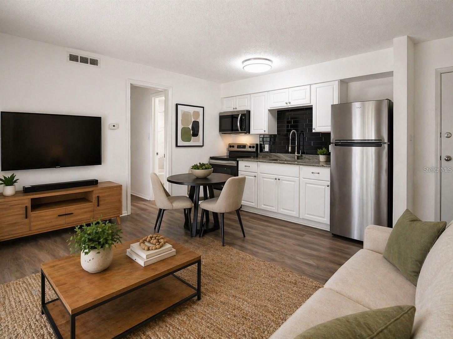 WOODSIDE VILLAGE CONDO - Residential Lease