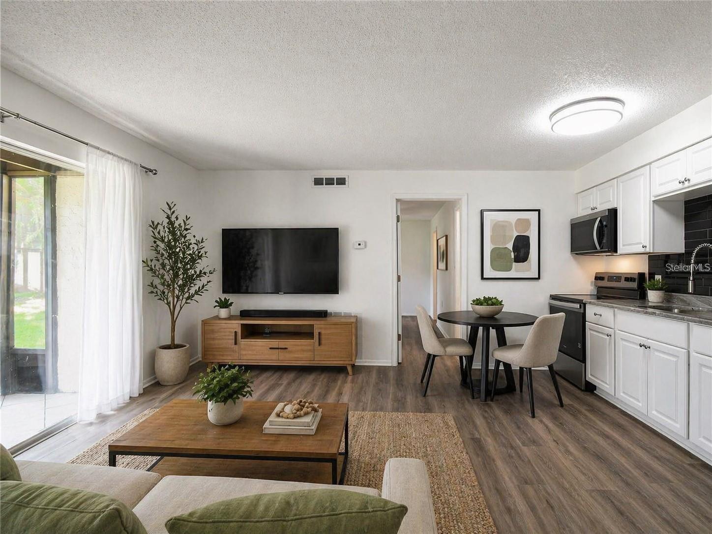 WOODSIDE VILLAGE CONDO - Residential Lease