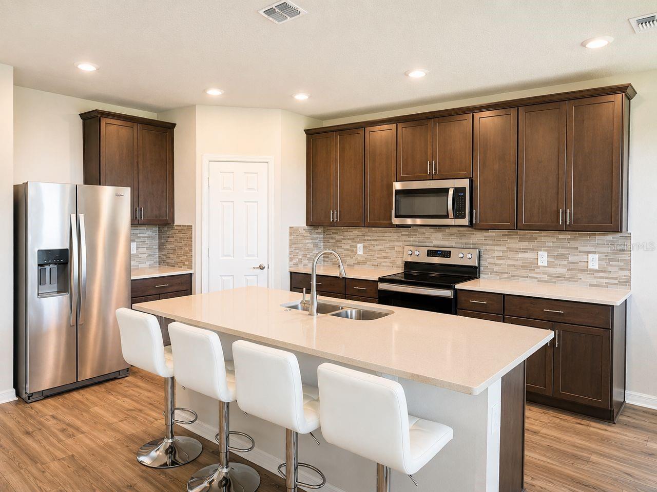 ALFORD OAKS - Residential