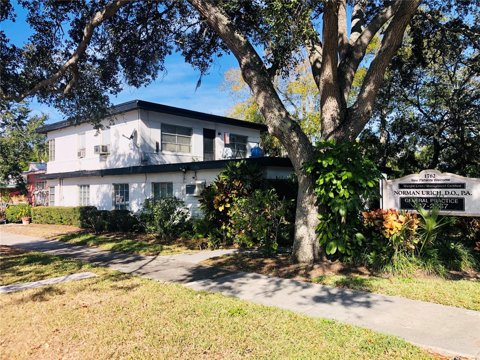 NORTH SHORE PARK - Commercial Sale