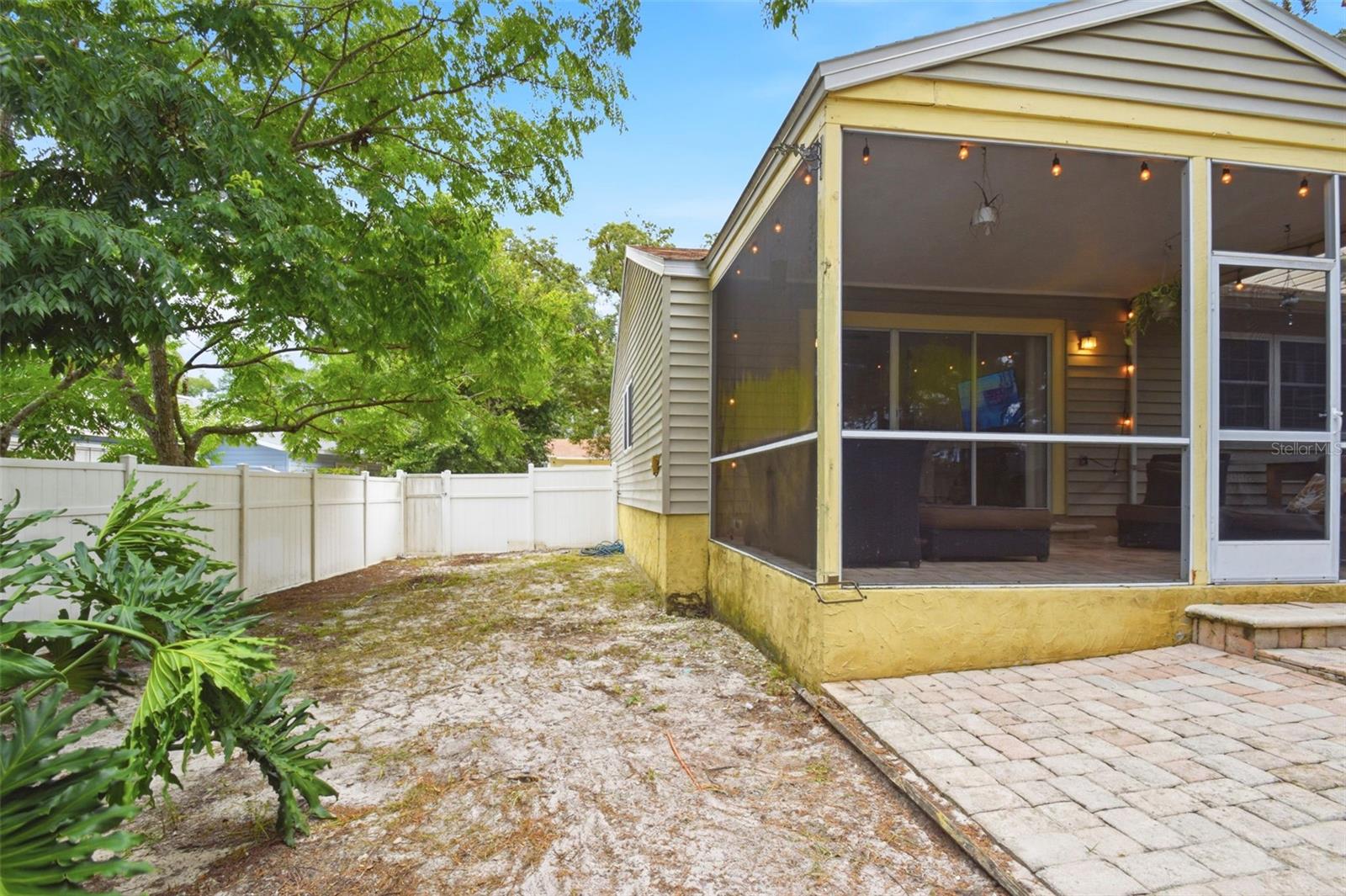 WESTLAKE MANOR UNIT 2B - Residential