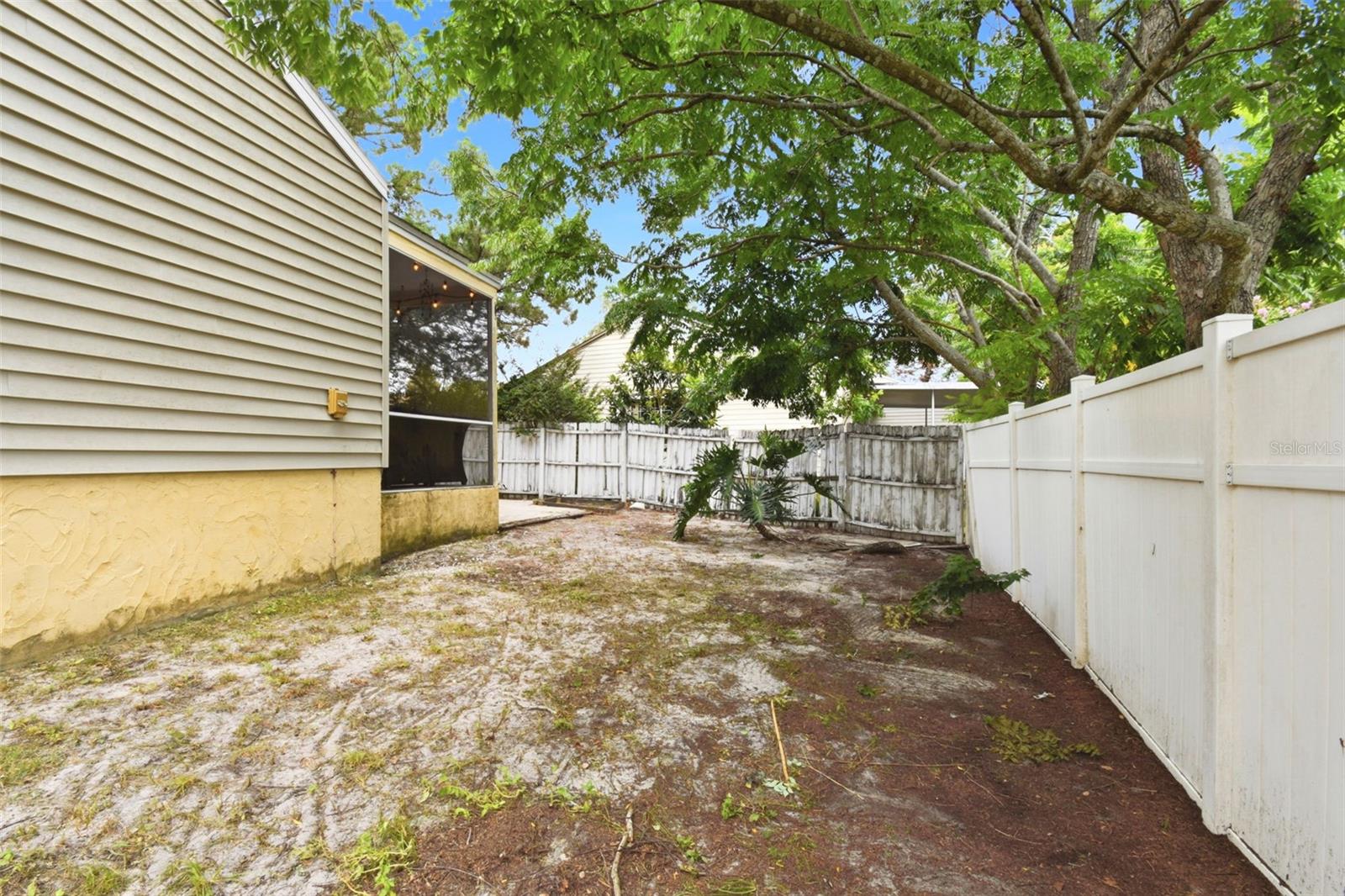 WESTLAKE MANOR UNIT 2B - Residential
