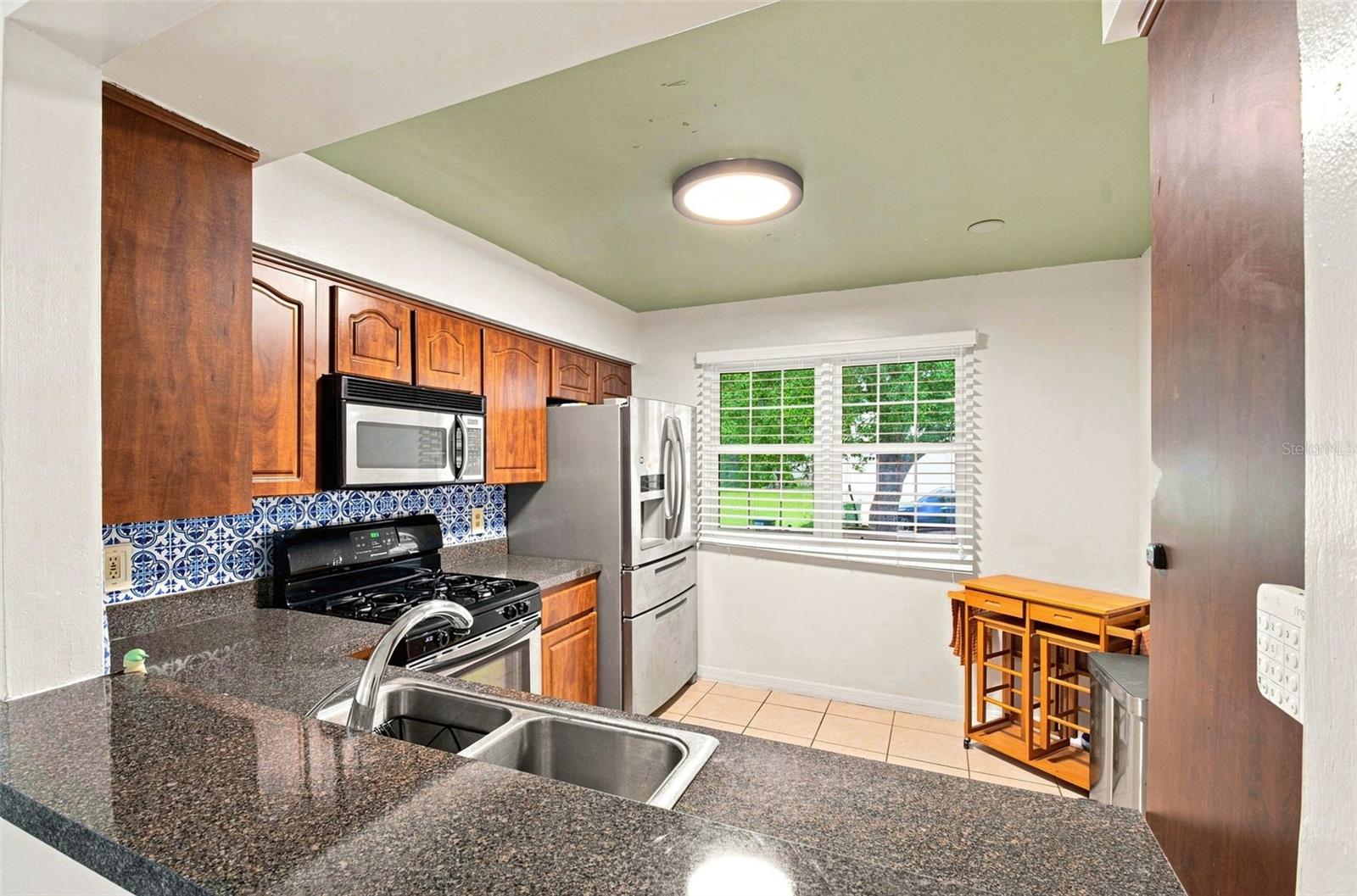 WESTLAKE MANOR UNIT 2B - Residential