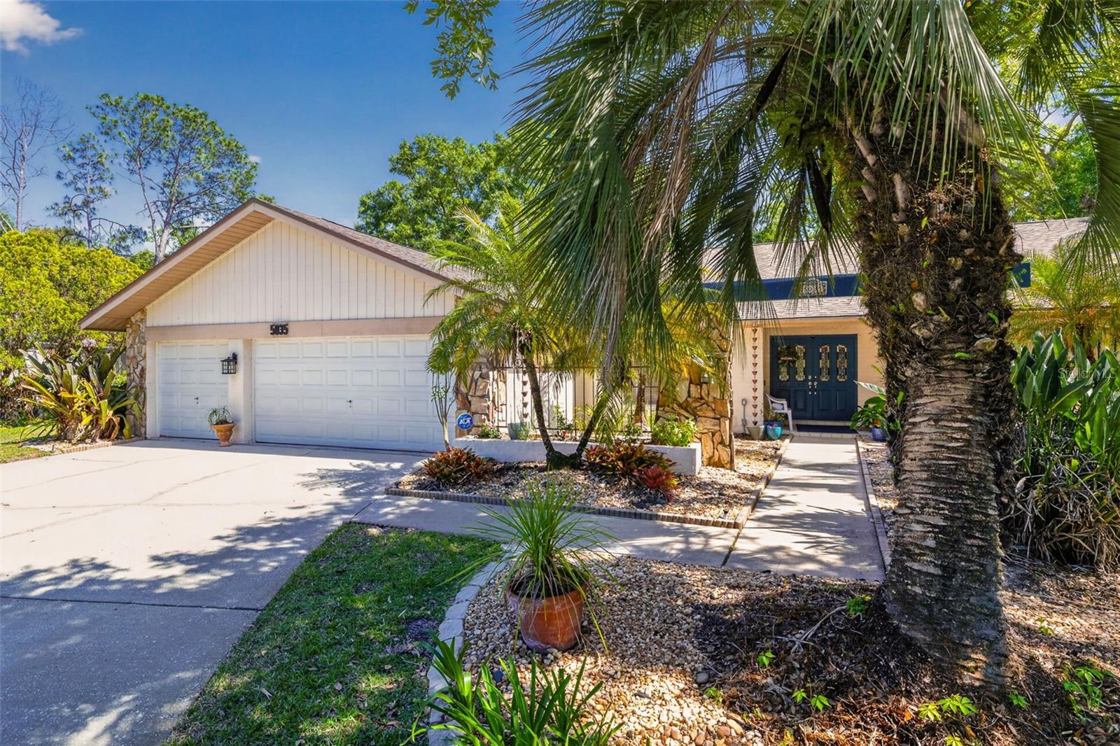 VILLAGE X UNIT 1 OF CARROLLWOO - Residential