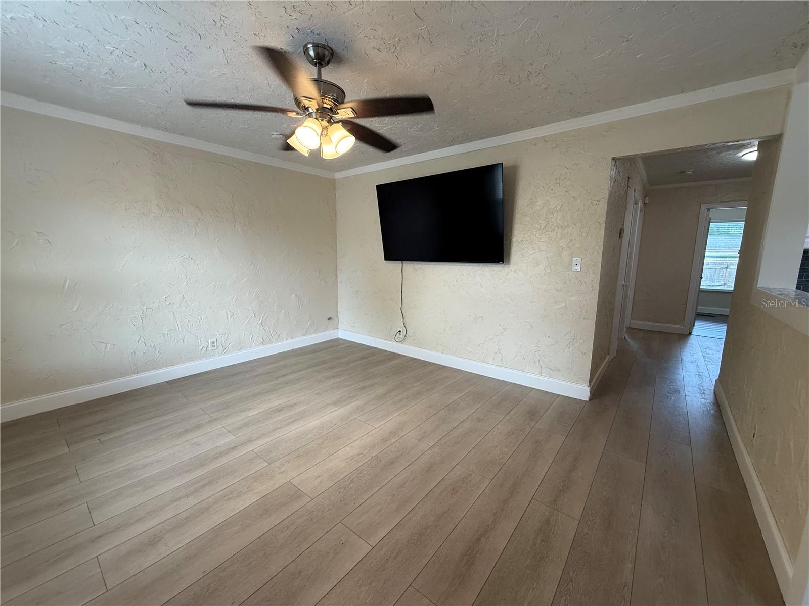 ROUSE MANOR - Residential Lease