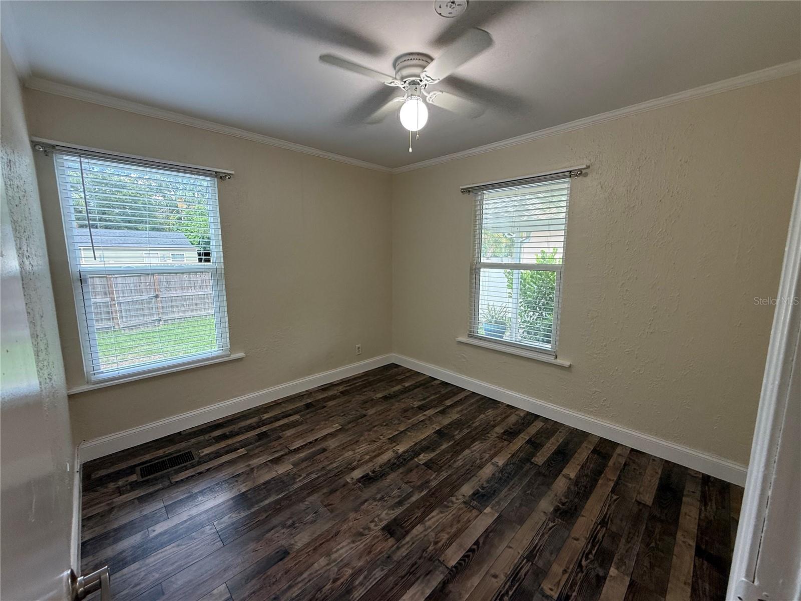 ROUSE MANOR - Residential Lease