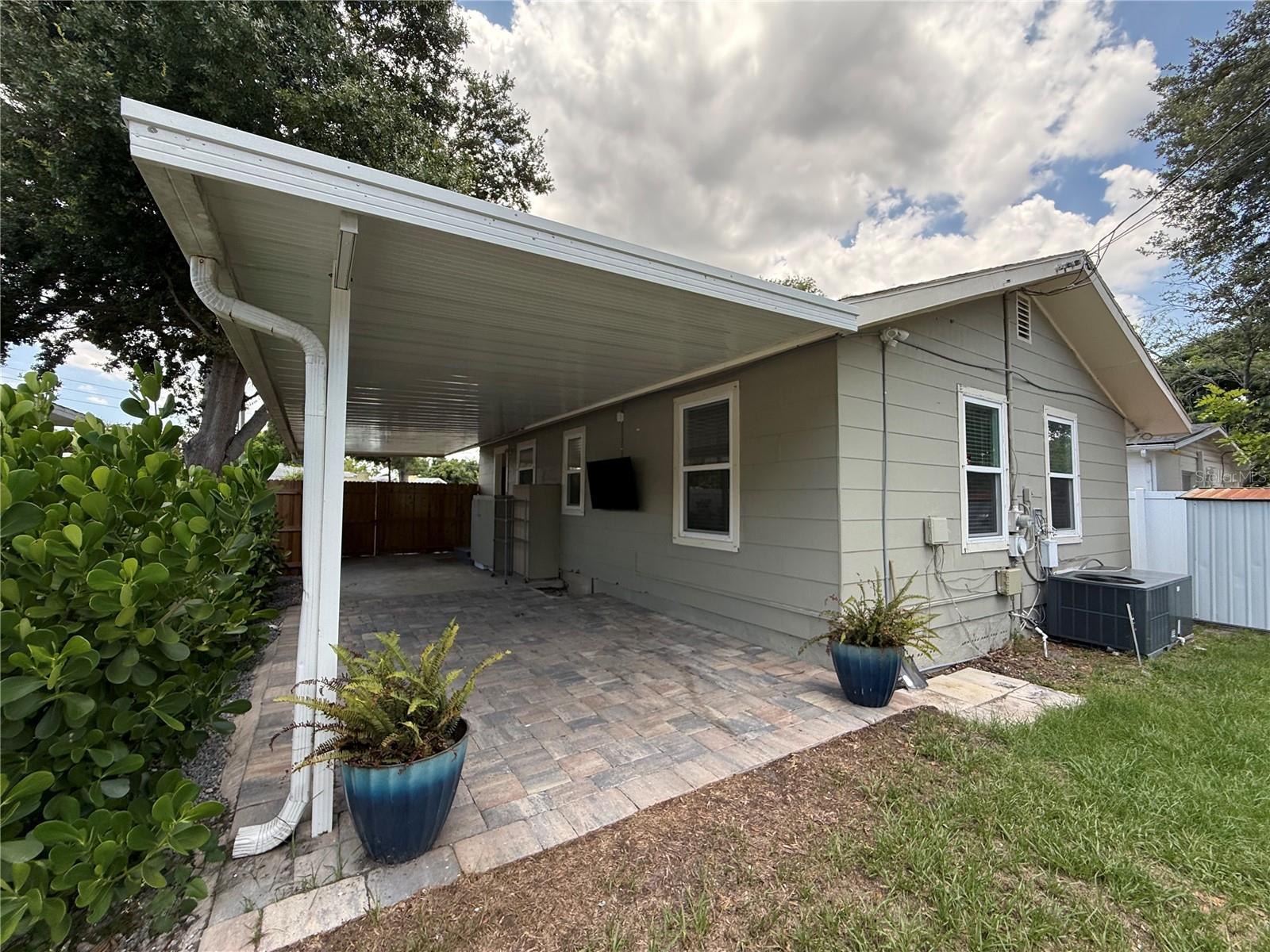 ROUSE MANOR - Residential Lease