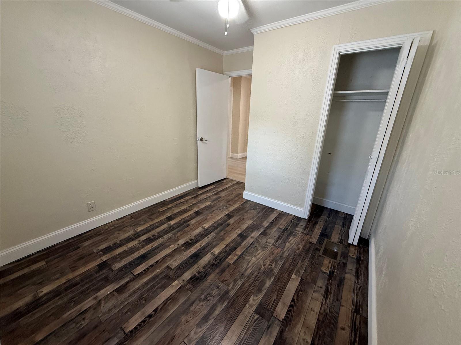ROUSE MANOR - Residential Lease