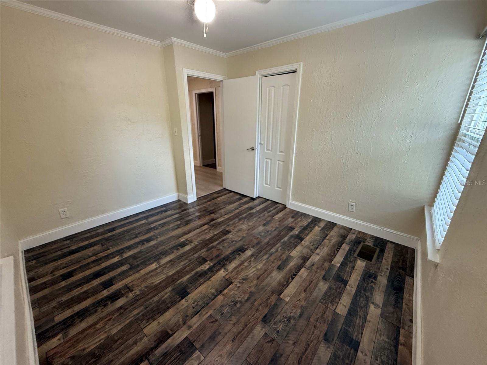 ROUSE MANOR - Residential Lease