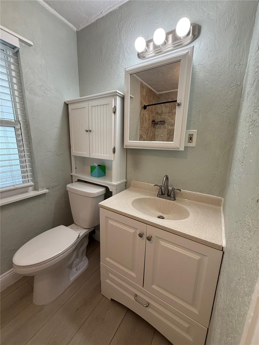 ROUSE MANOR - Residential Lease