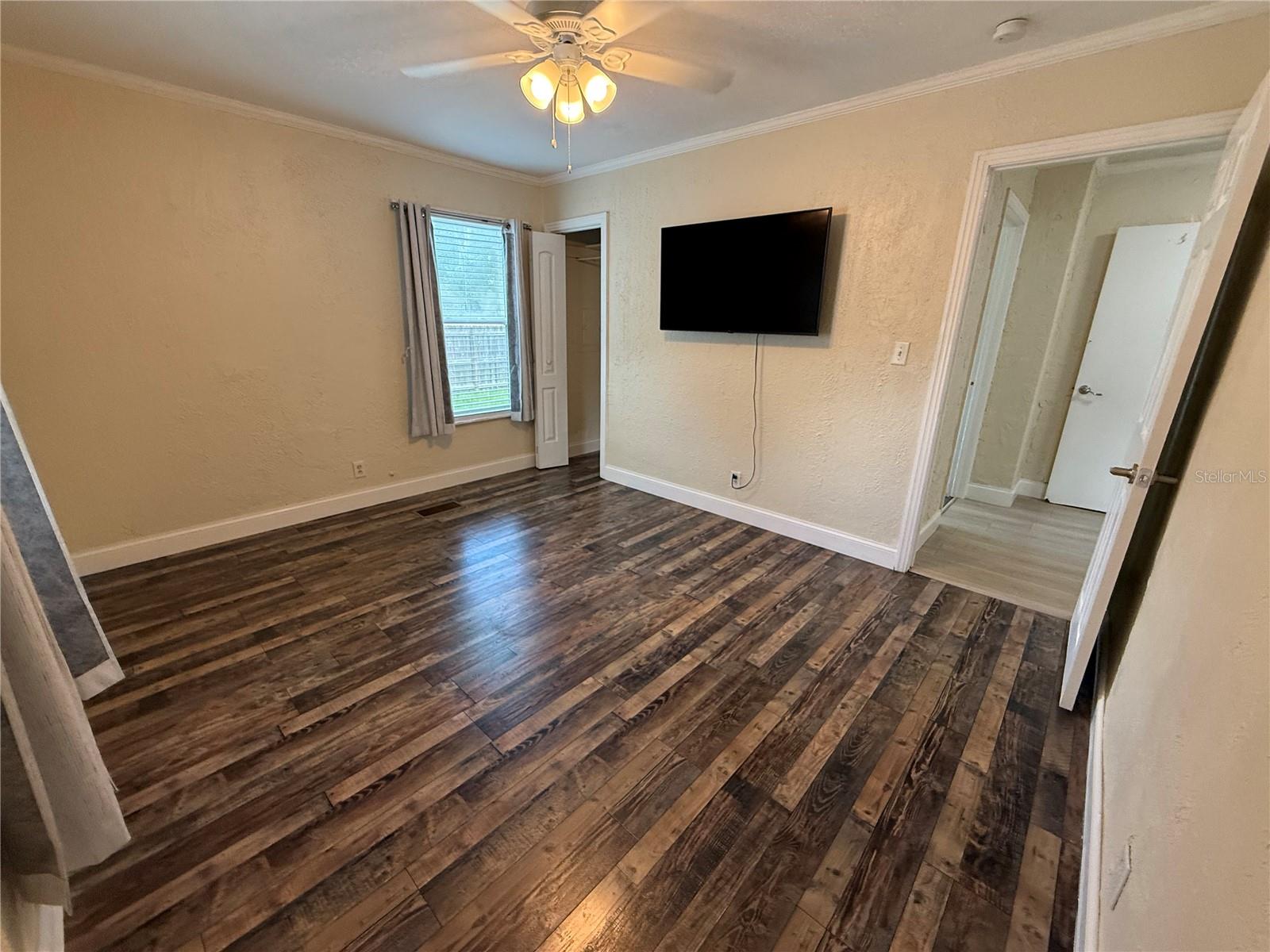 ROUSE MANOR - Residential Lease