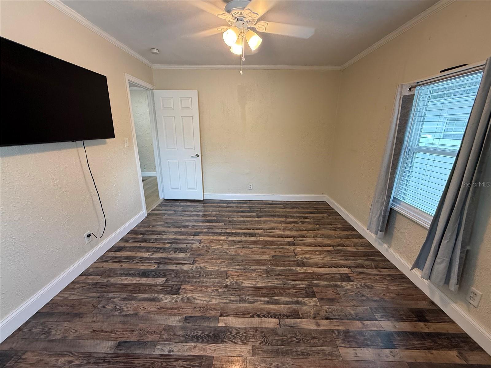ROUSE MANOR - Residential Lease