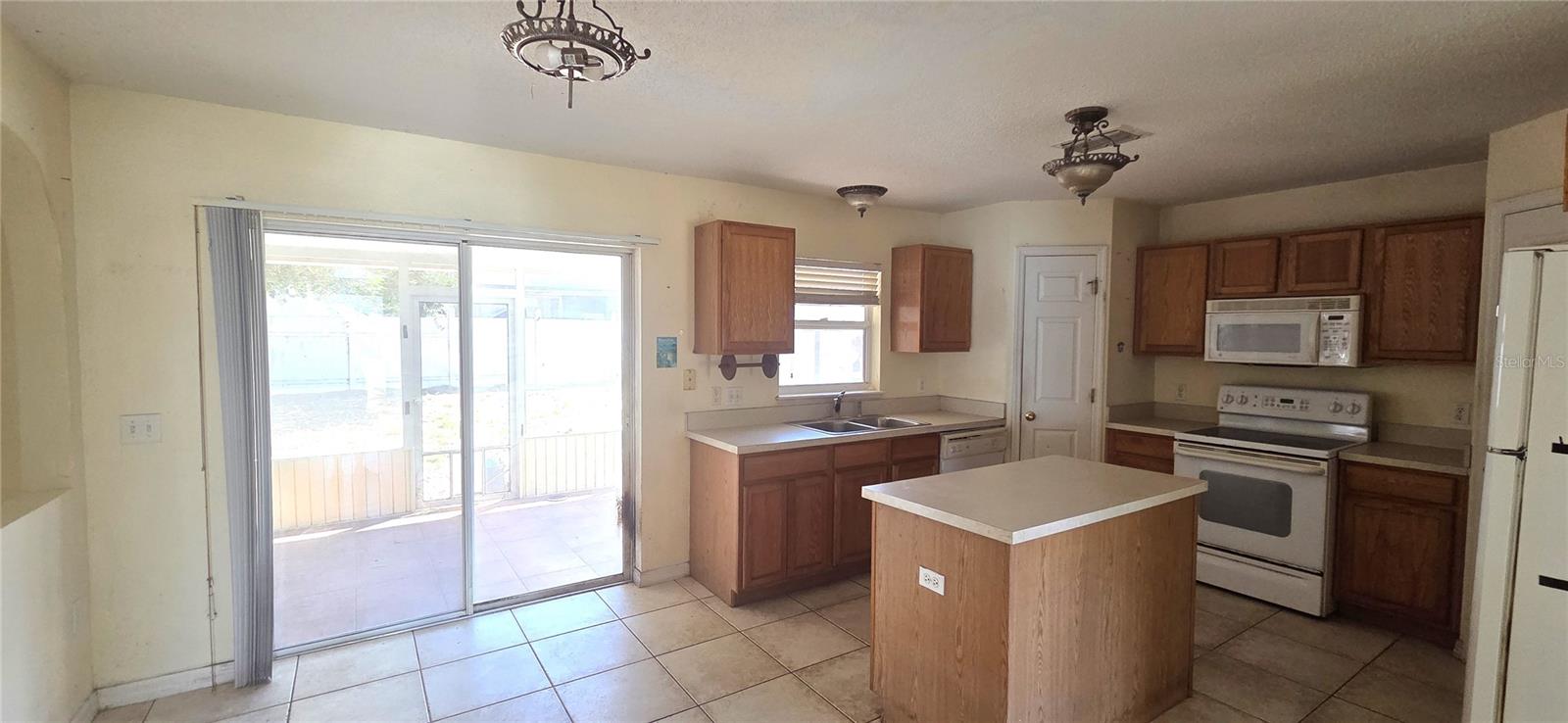 RANDA RIDGE PH 01 - Residential