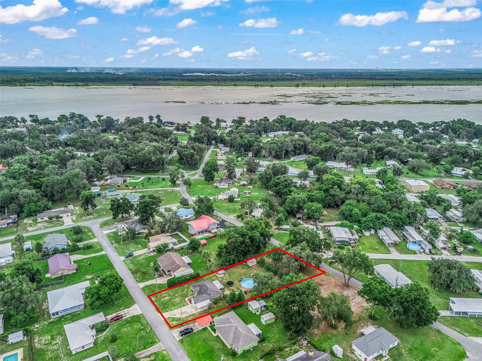 TRACYS POINT 3RD ADD - Residential