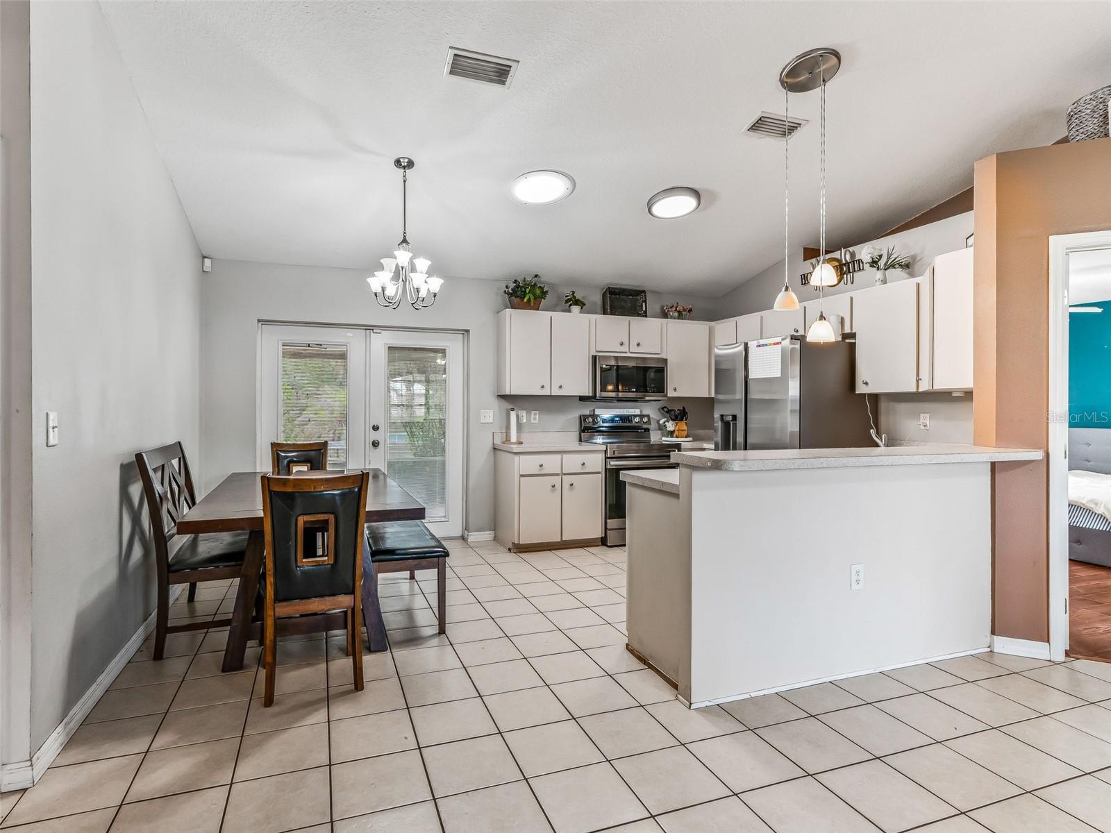 TRACYS POINT 3RD ADD - Residential