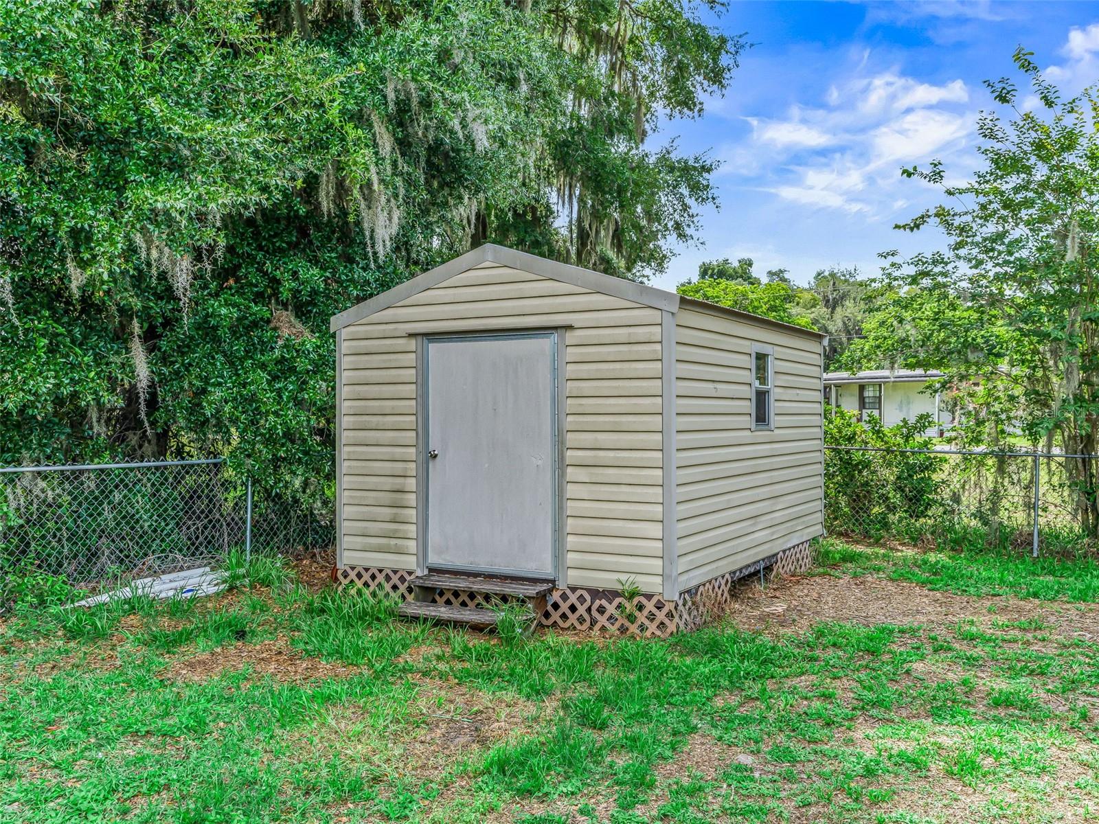 TRACYS POINT 3RD ADD - Residential