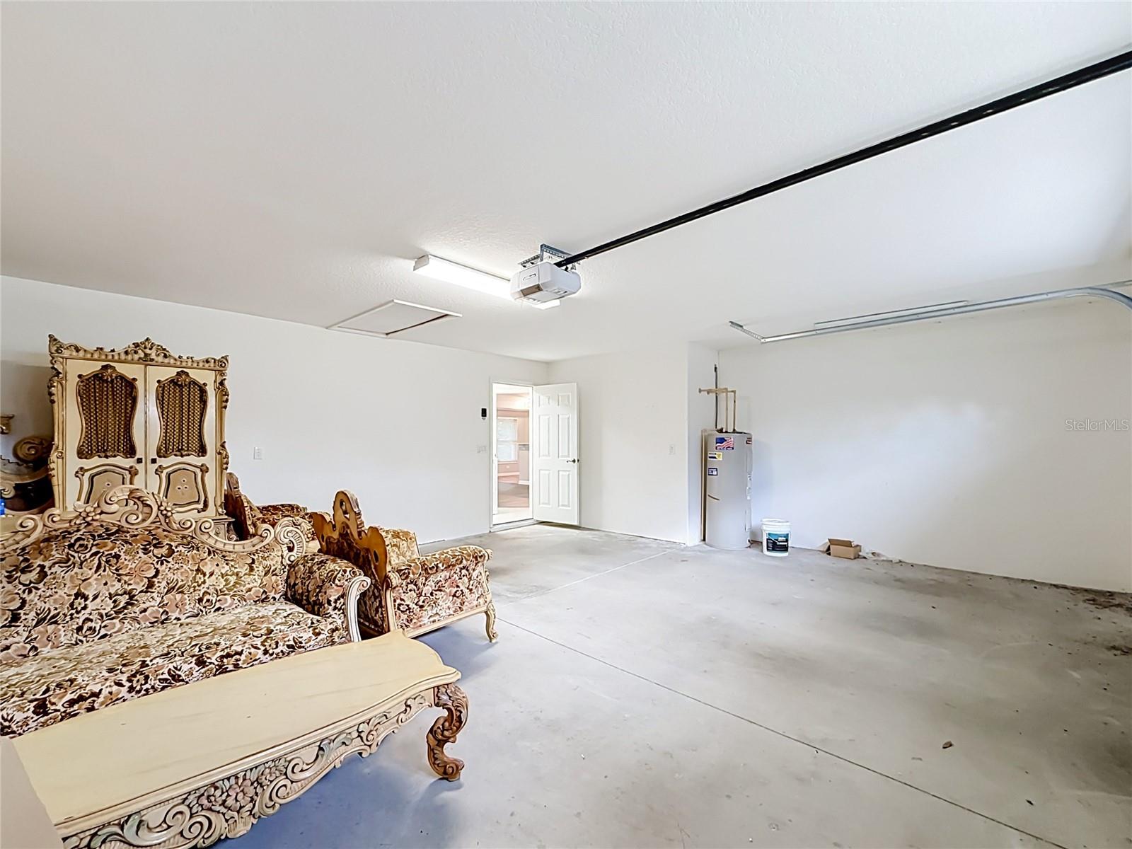 HARDWOOD TRLS - Residential