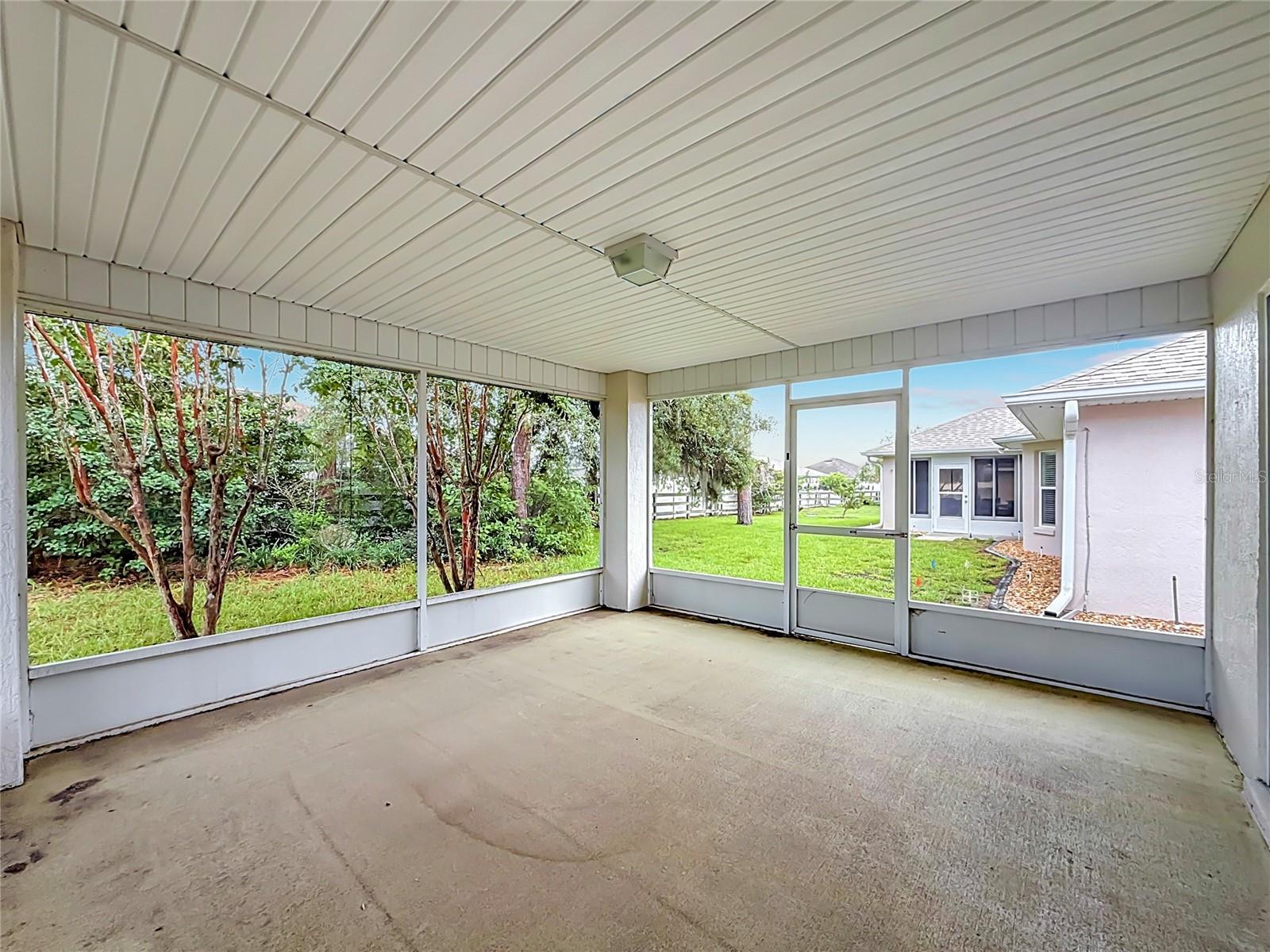 HARDWOOD TRLS - Residential