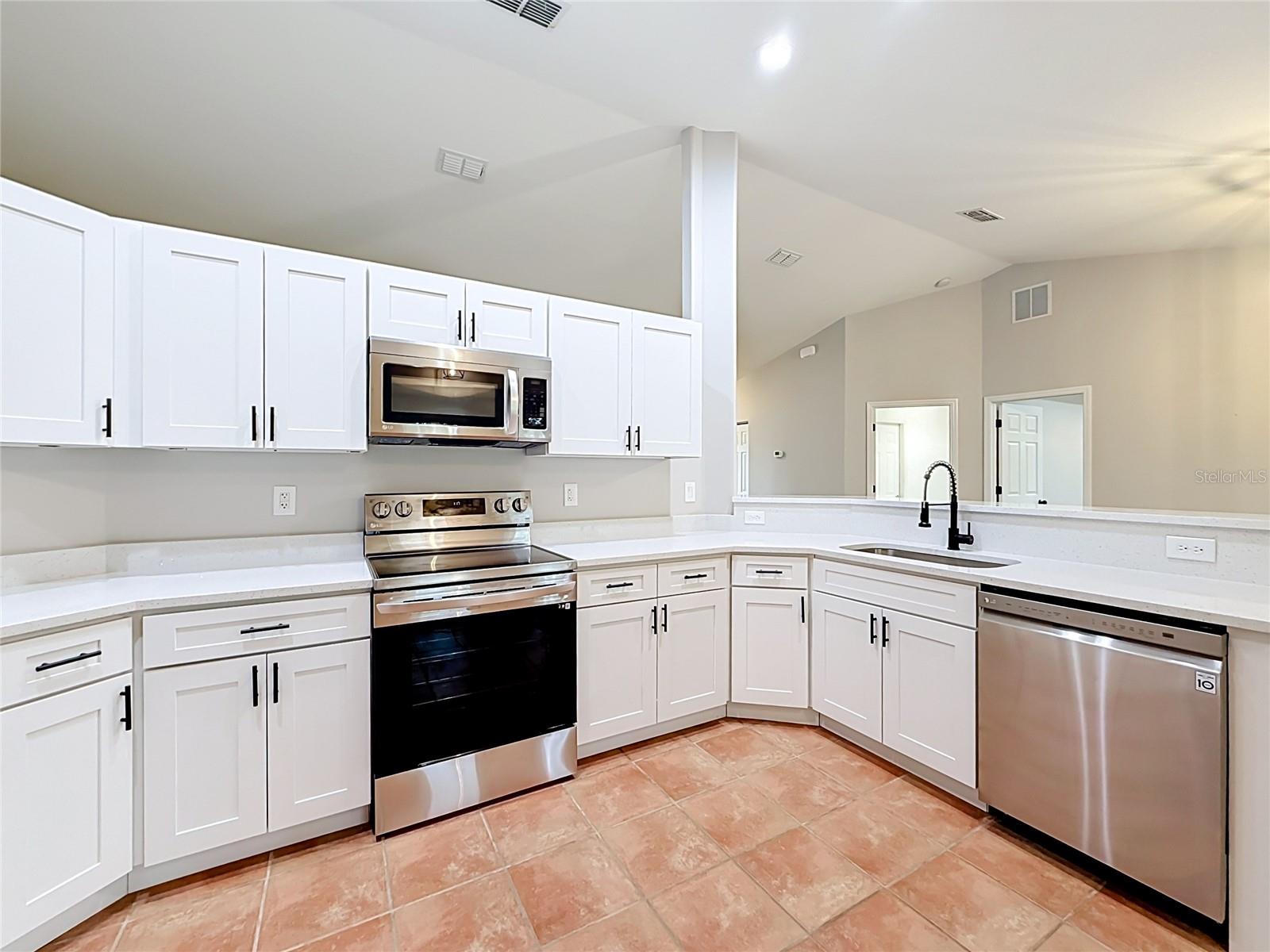 HARDWOOD TRLS - Residential