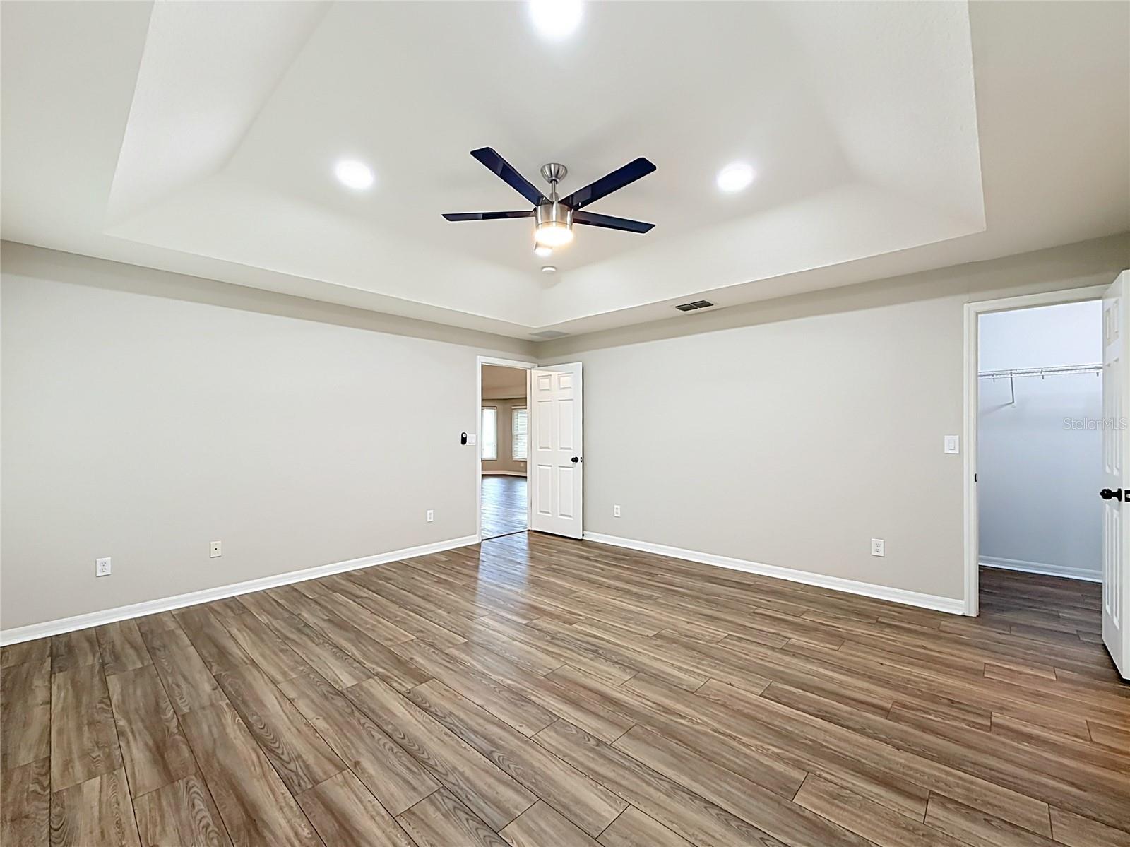 HARDWOOD TRLS - Residential