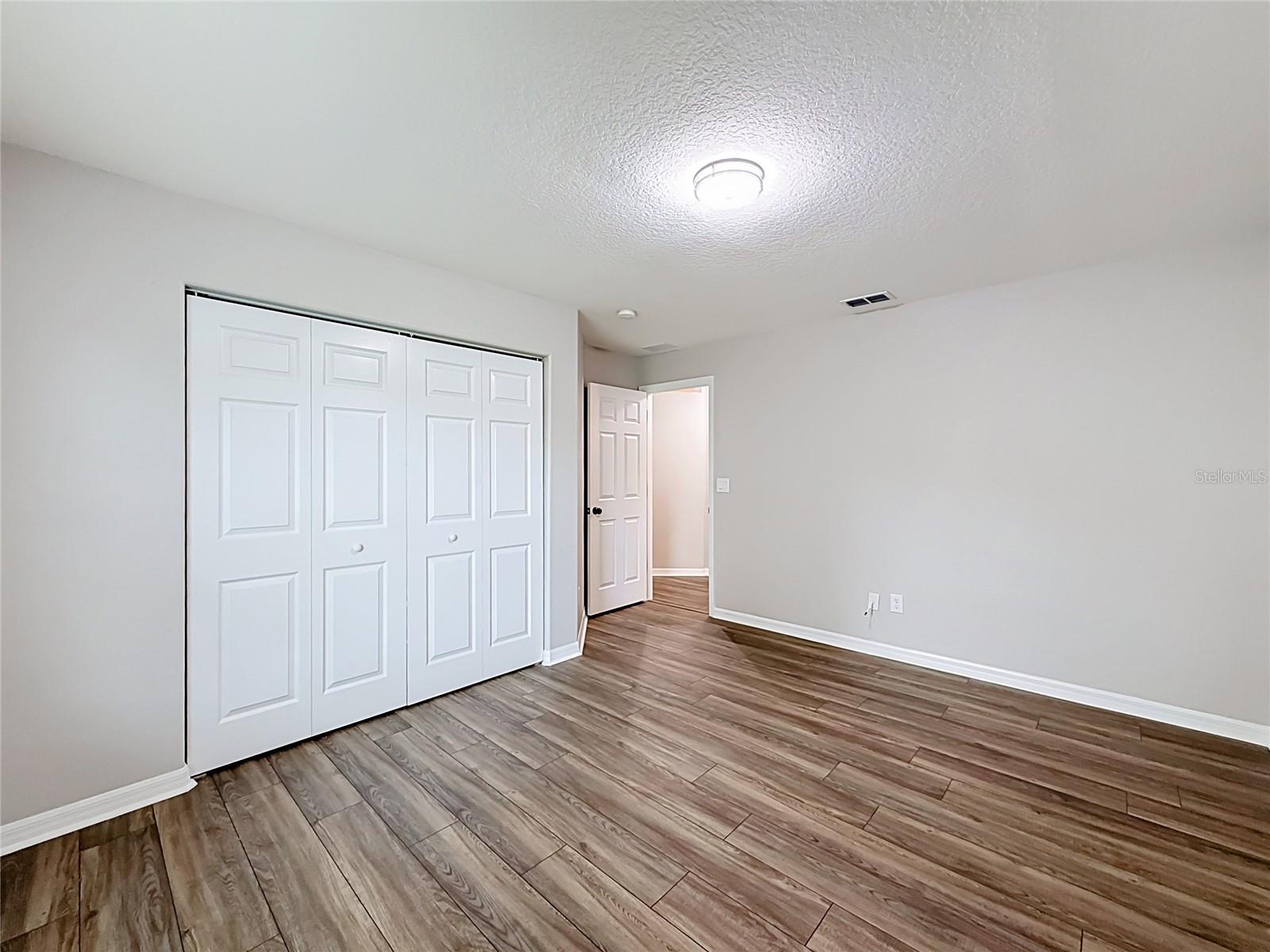 HARDWOOD TRLS - Residential