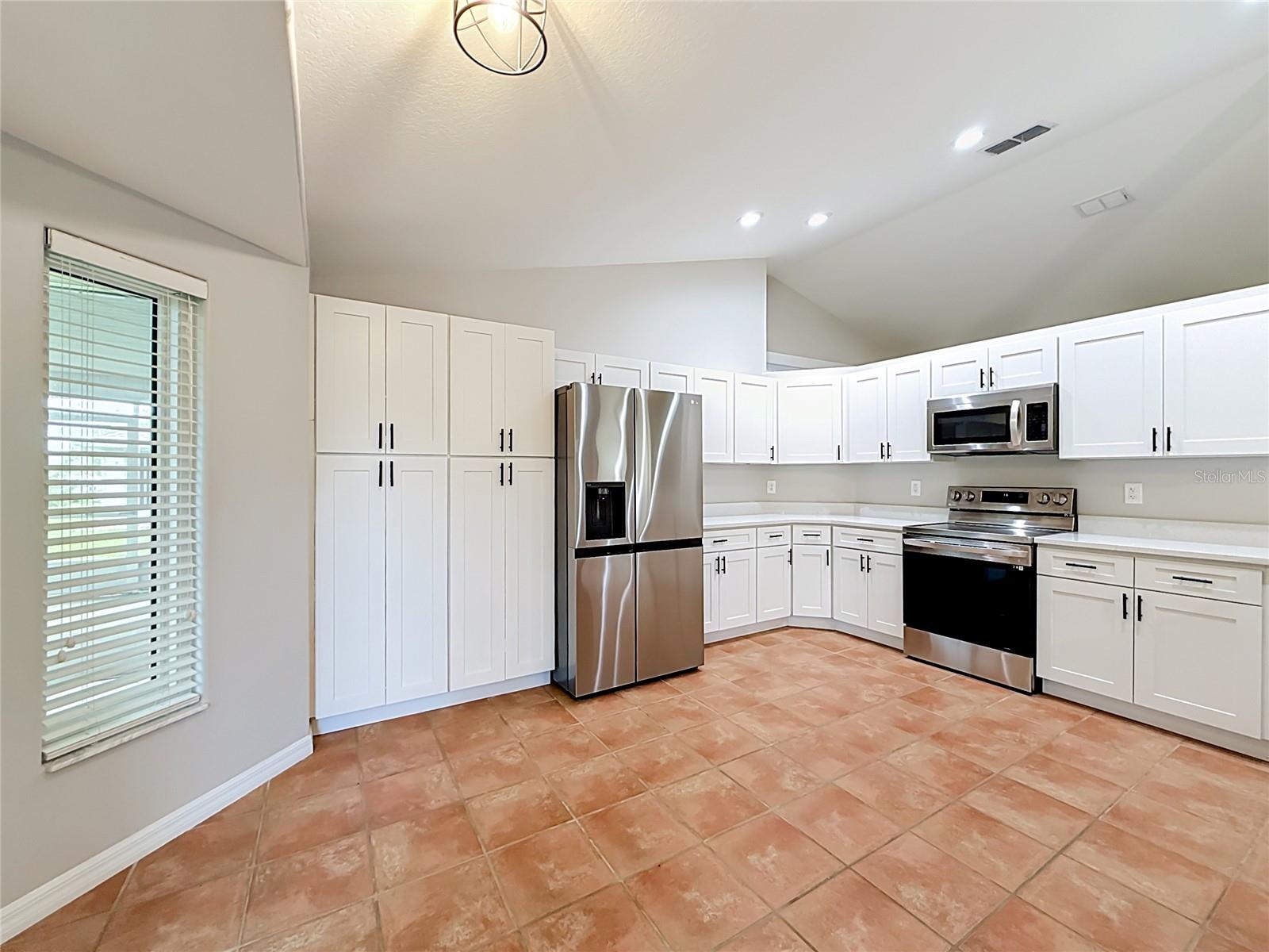 HARDWOOD TRLS - Residential