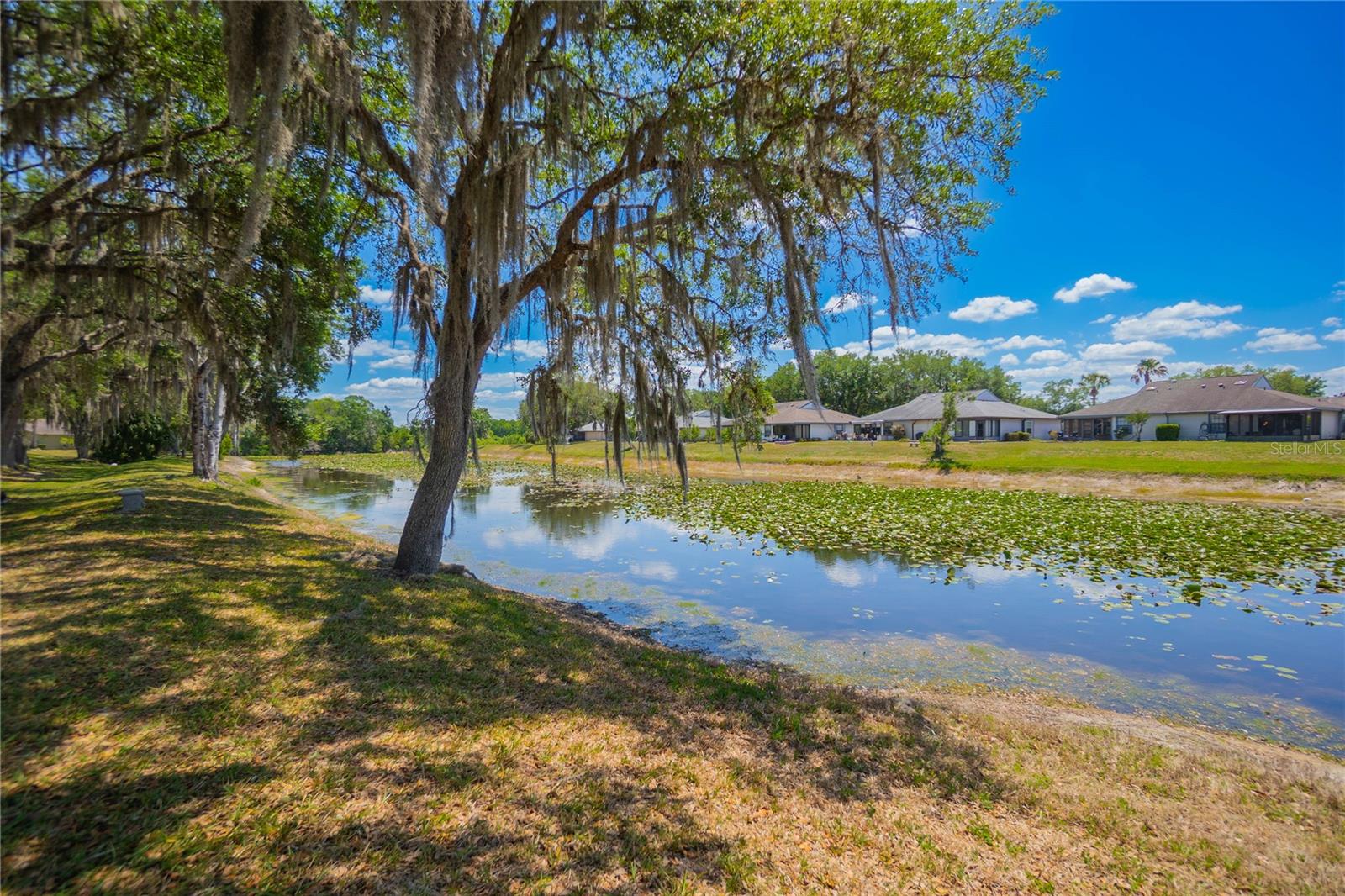 MOORINGS AT POINT O WOODS PH 02 - Residential