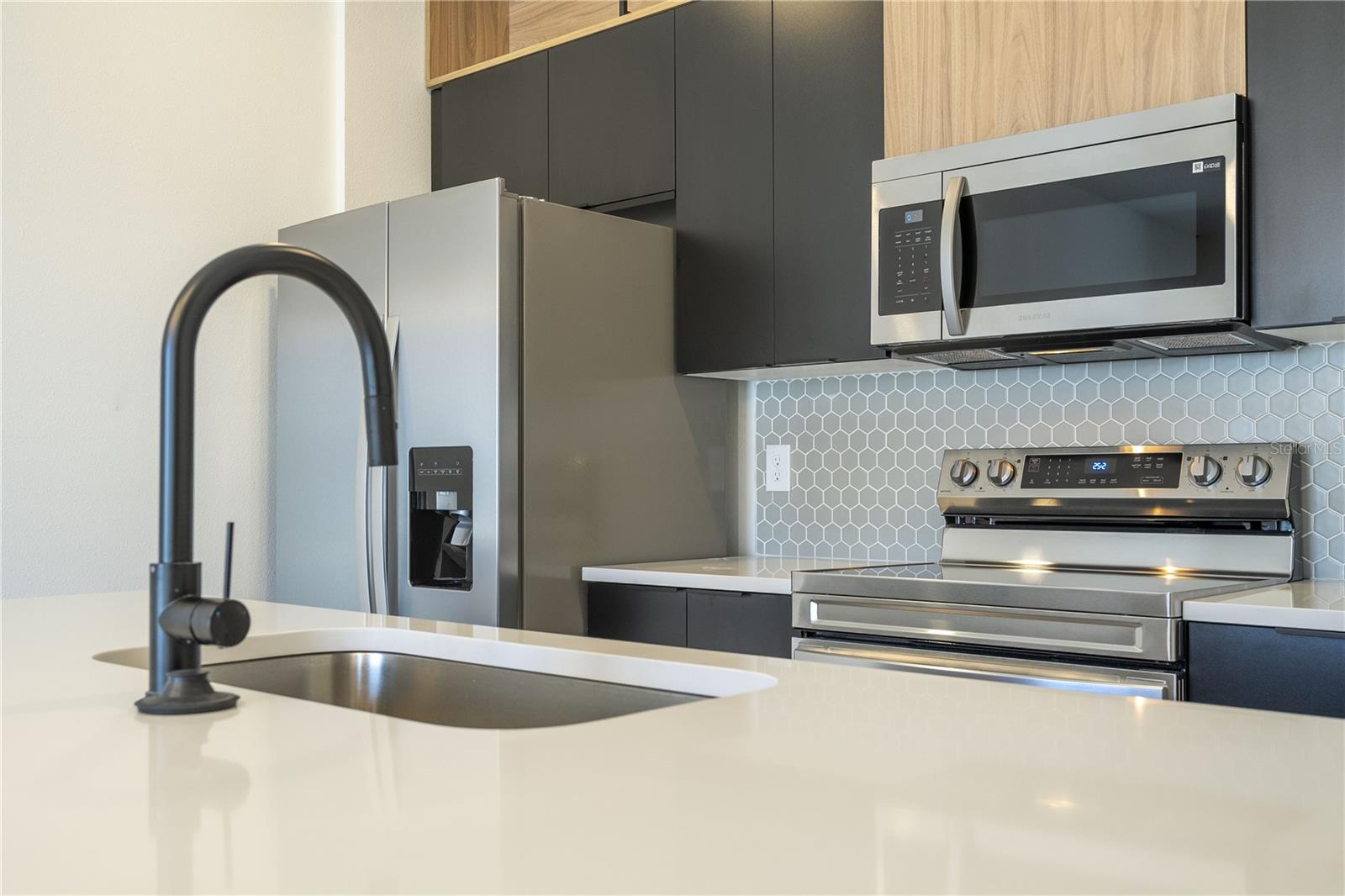 THE HUB AT WESTSIDE - Residential
