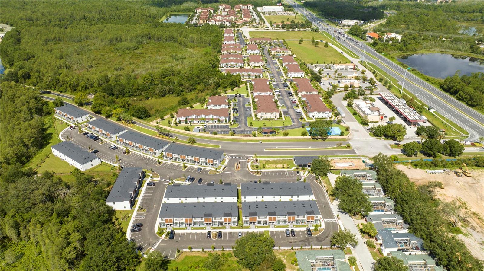 THE HUB AT WESTSIDE - Residential