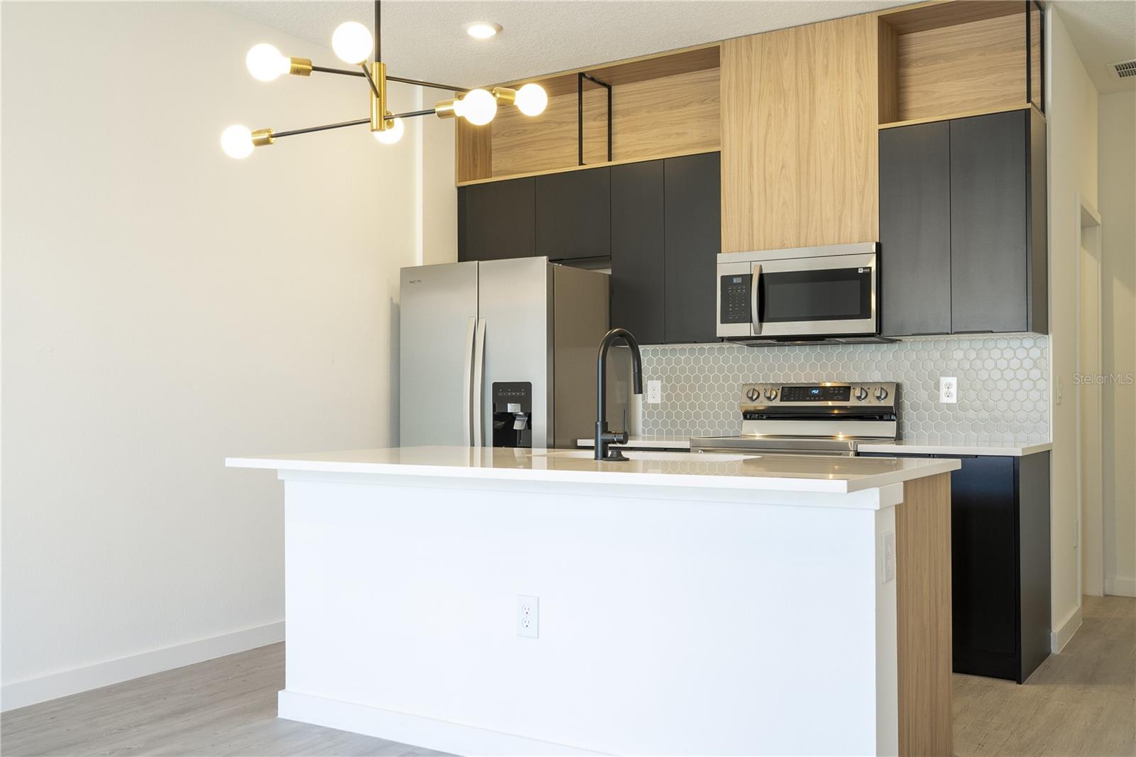 THE HUB AT WESTSIDE - Residential