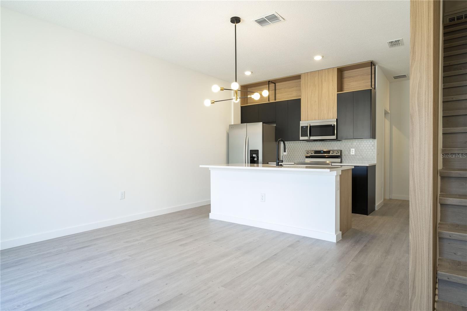 THE HUB AT WESTSIDE - Residential