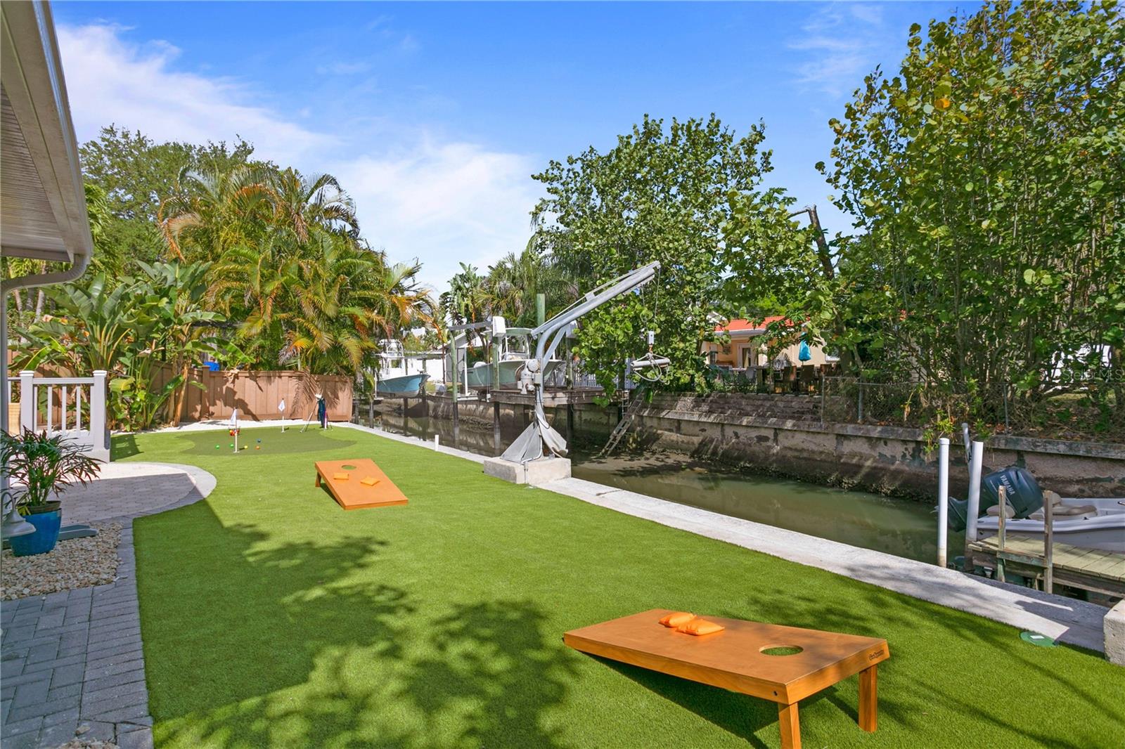 HENDERSON BEACH - Residential