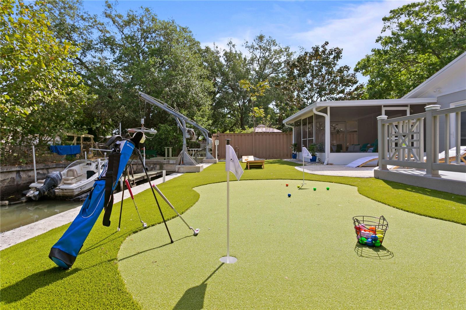 HENDERSON BEACH - Residential