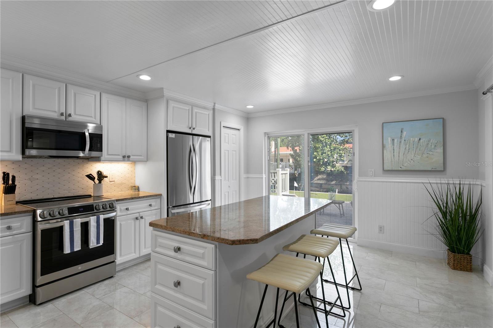 HENDERSON BEACH - Residential