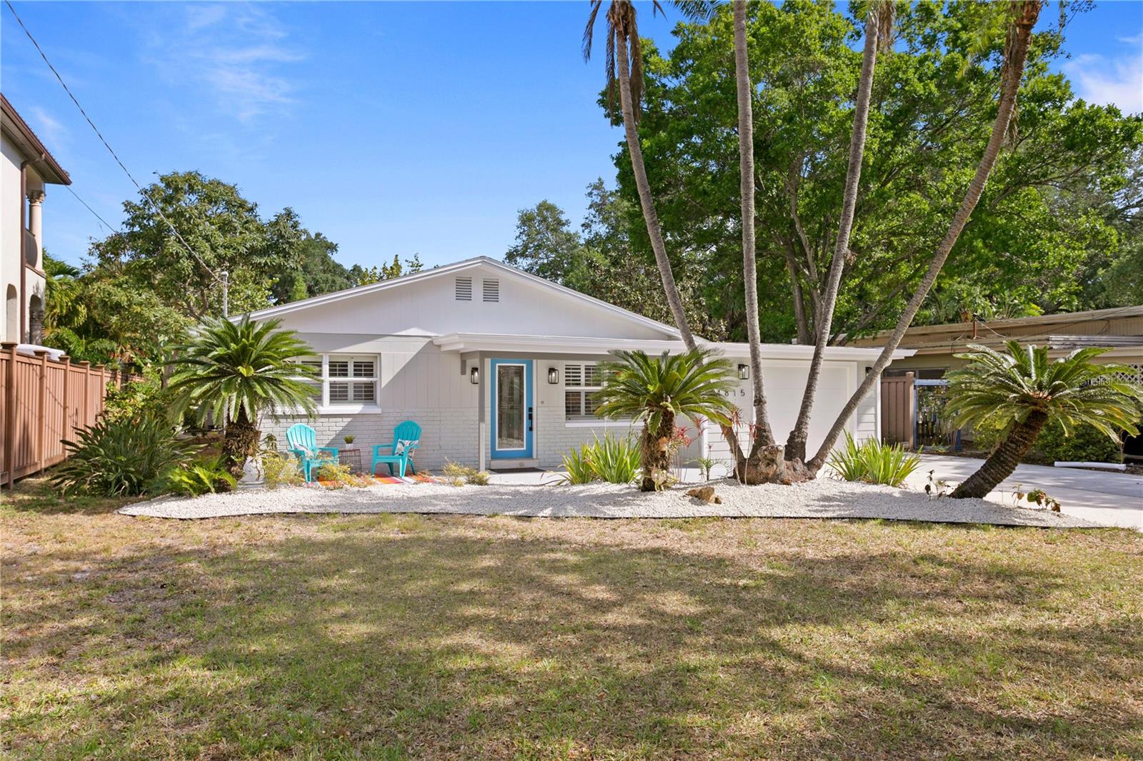 WATERFRONT BEACH PARK BUNGALOW FOR SALE! FULLY FURNISHED and TURN-KEY! THIS SOUTH TAMPA WATERFRONT GEM IS READY FOR IMMEDIATE MOVE-IN. Rarely does waterfront in Beach Park ever come available at this price point. Enjoy all the luxuries of this 3-Bedroom 2-Bath South Tampa property: Outstanding chef's kitchen w/custom cabinets and premium LG stainless steel appliances. Tremendous living space at every corner and step, including ample storage/closet space and huge laundry room. Boaters and watersport enthusiasts can enjoy the 60 feet of canal frontage and a 10,000 lb electric boat/jet ski lift w/direct access to Tampa Bay and Intercoastal waters! Outstanding exterior living includes a large, screened porch, patio w/outdoor dining, and fully turfed backyard W/PROFESSIONAL PUTTING GREEN. This Beach Park location allows for easy commute to International Mall, Tampa International Airport, Hyde Park Village featuring Meat Market Steakhouse/Lounge and much more! Schedule a showing immediately!