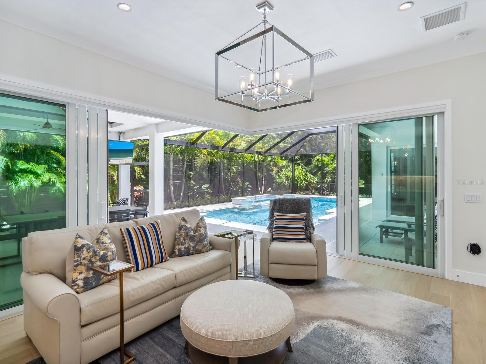 KENTWOOD ESTATES - Residential